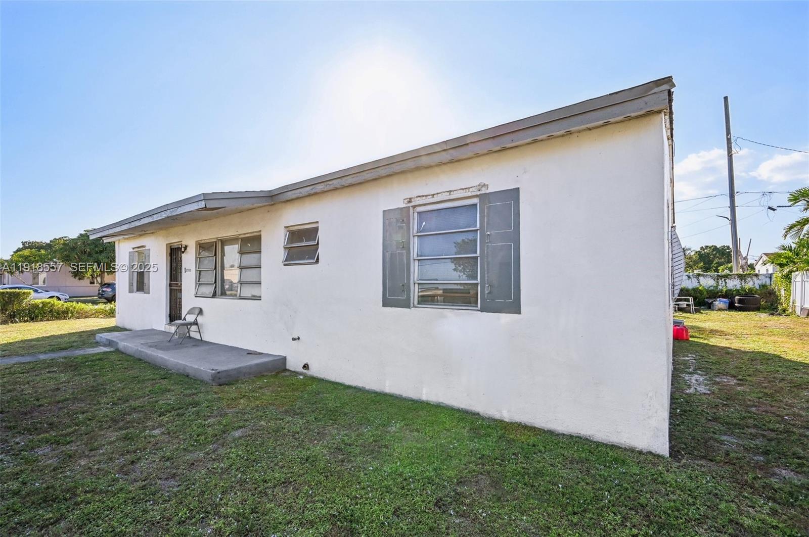 15900 NW 27th Ct