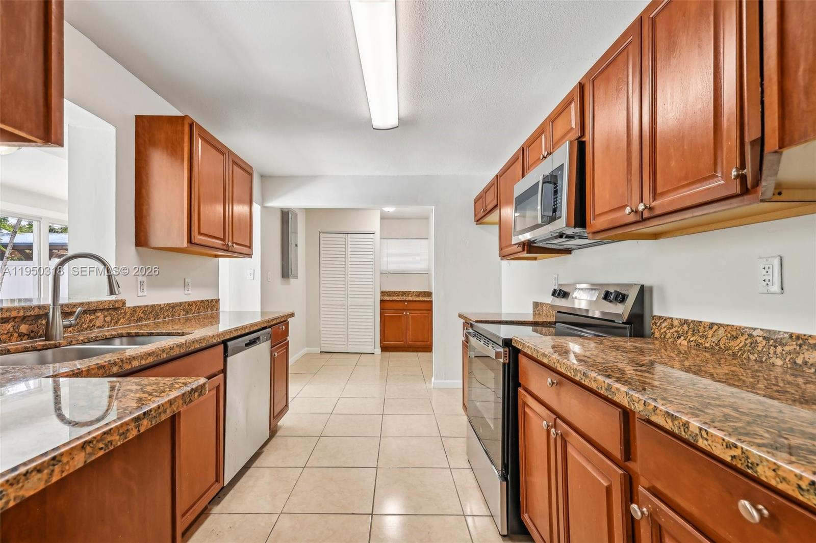 334 NW 12th Ave