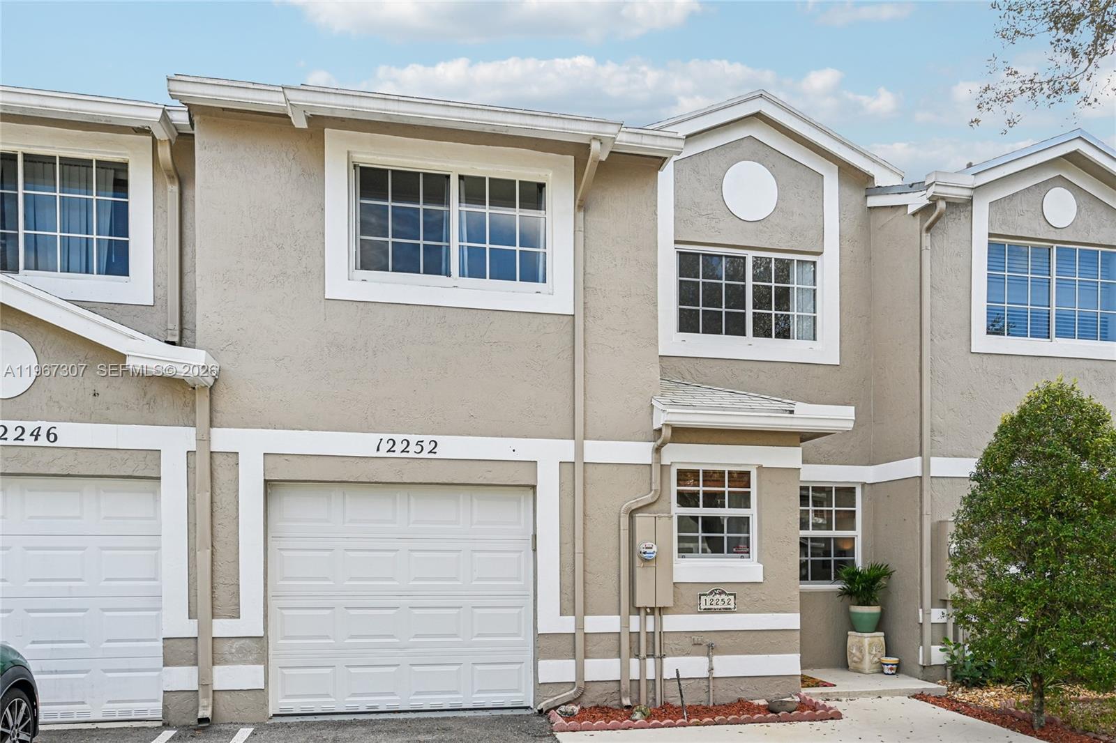 12252 SW 50th Pl