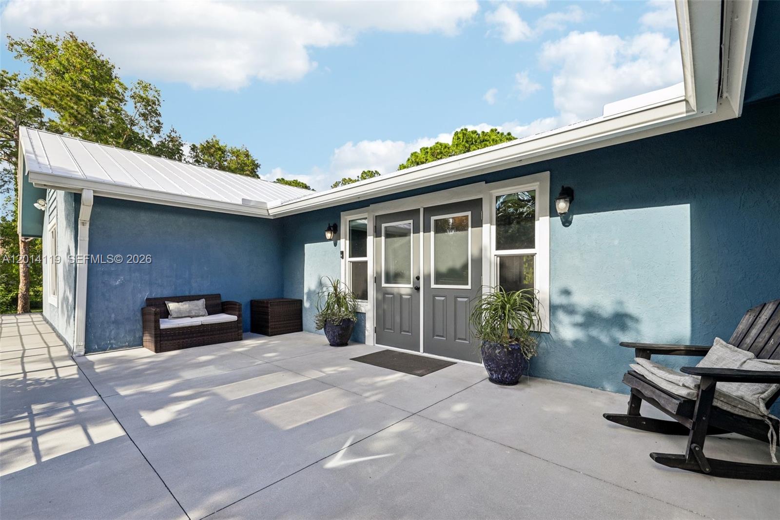15698 N 77th Trl N