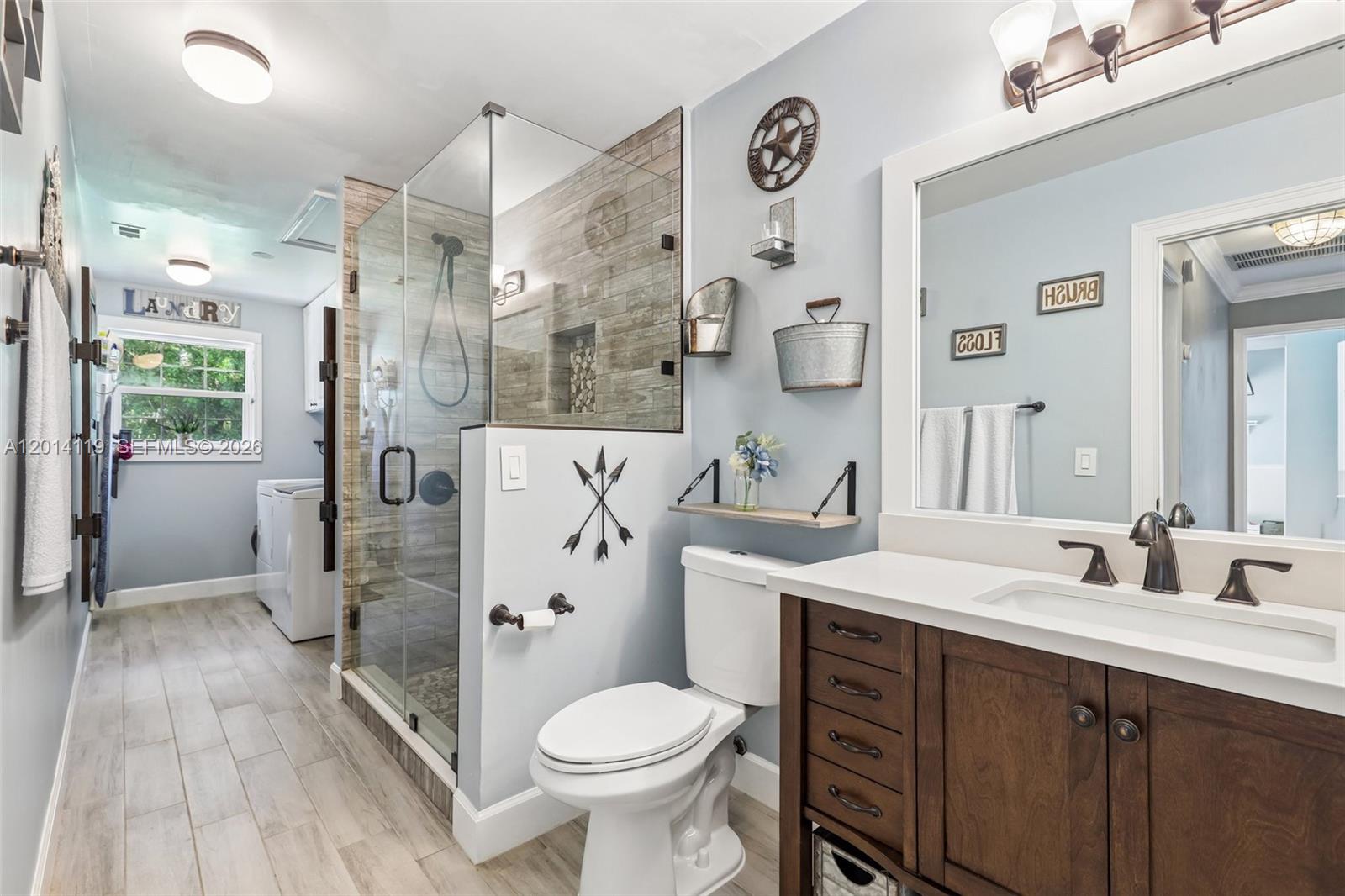 15698 N 77th Trl N