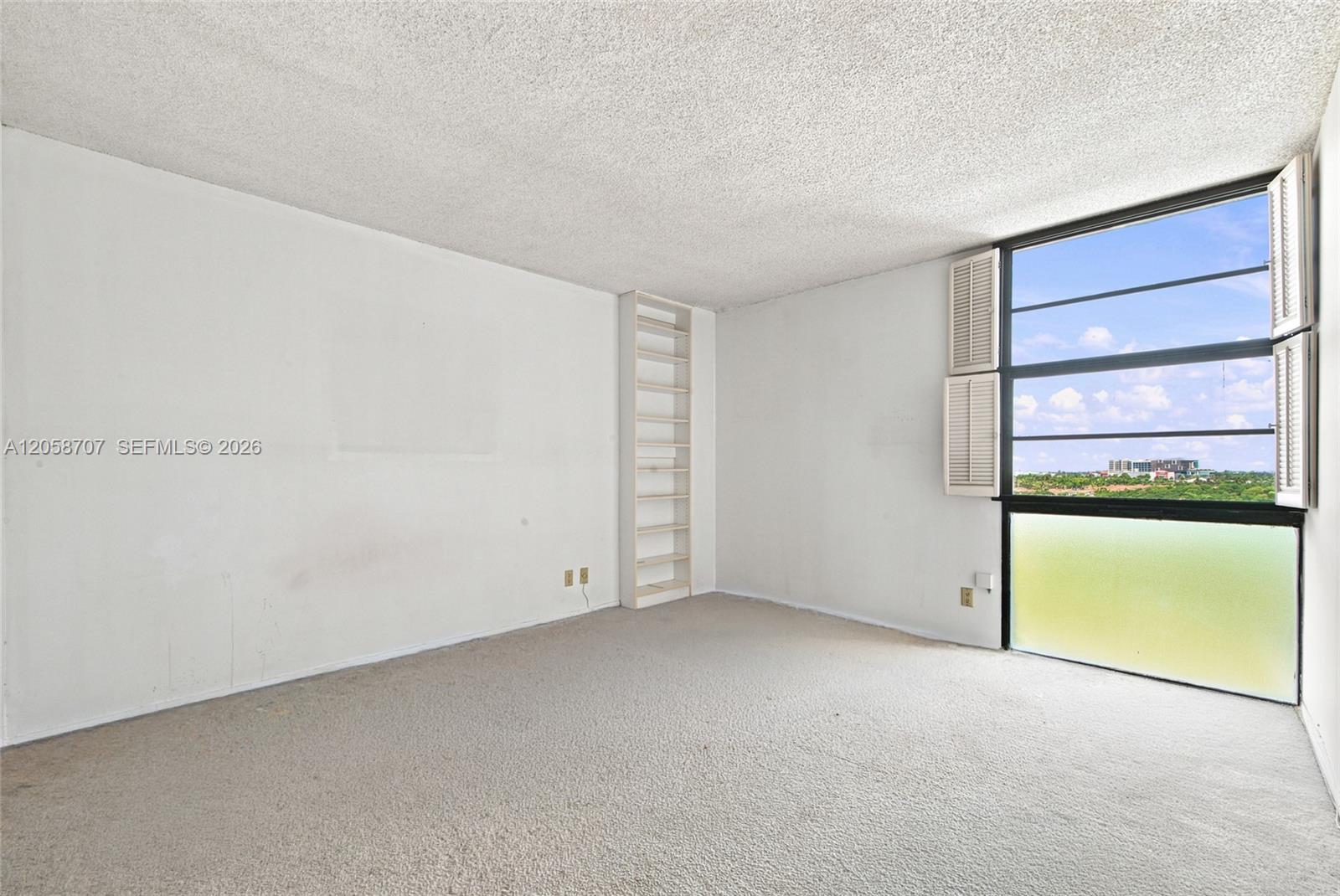 3401 N Country Club Dr # 804