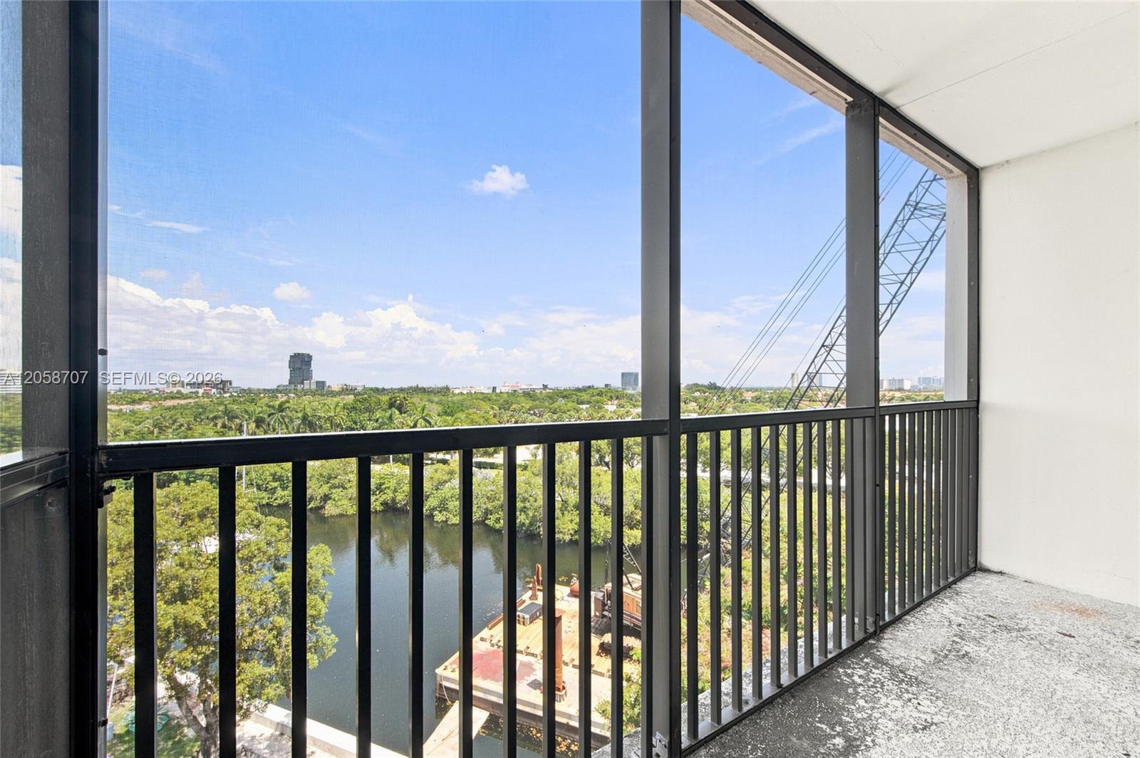 3401 N Country Club Dr # 804