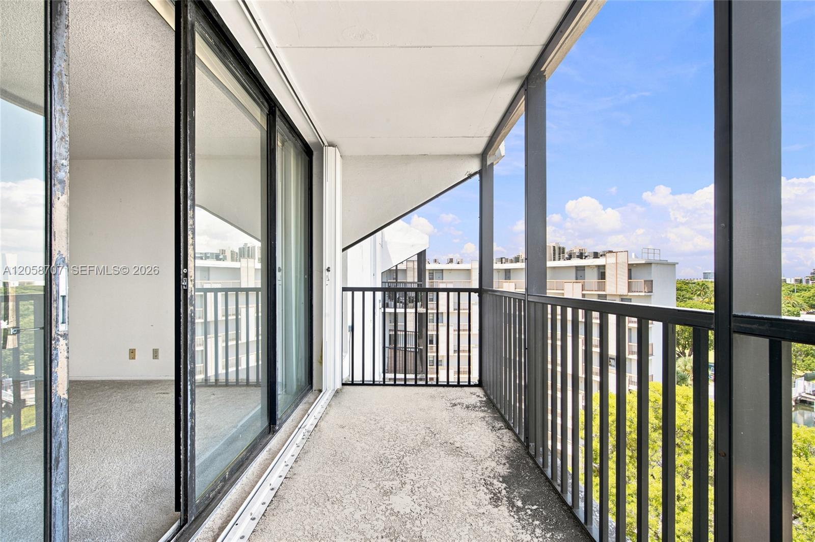 3401 N Country Club Dr # 804