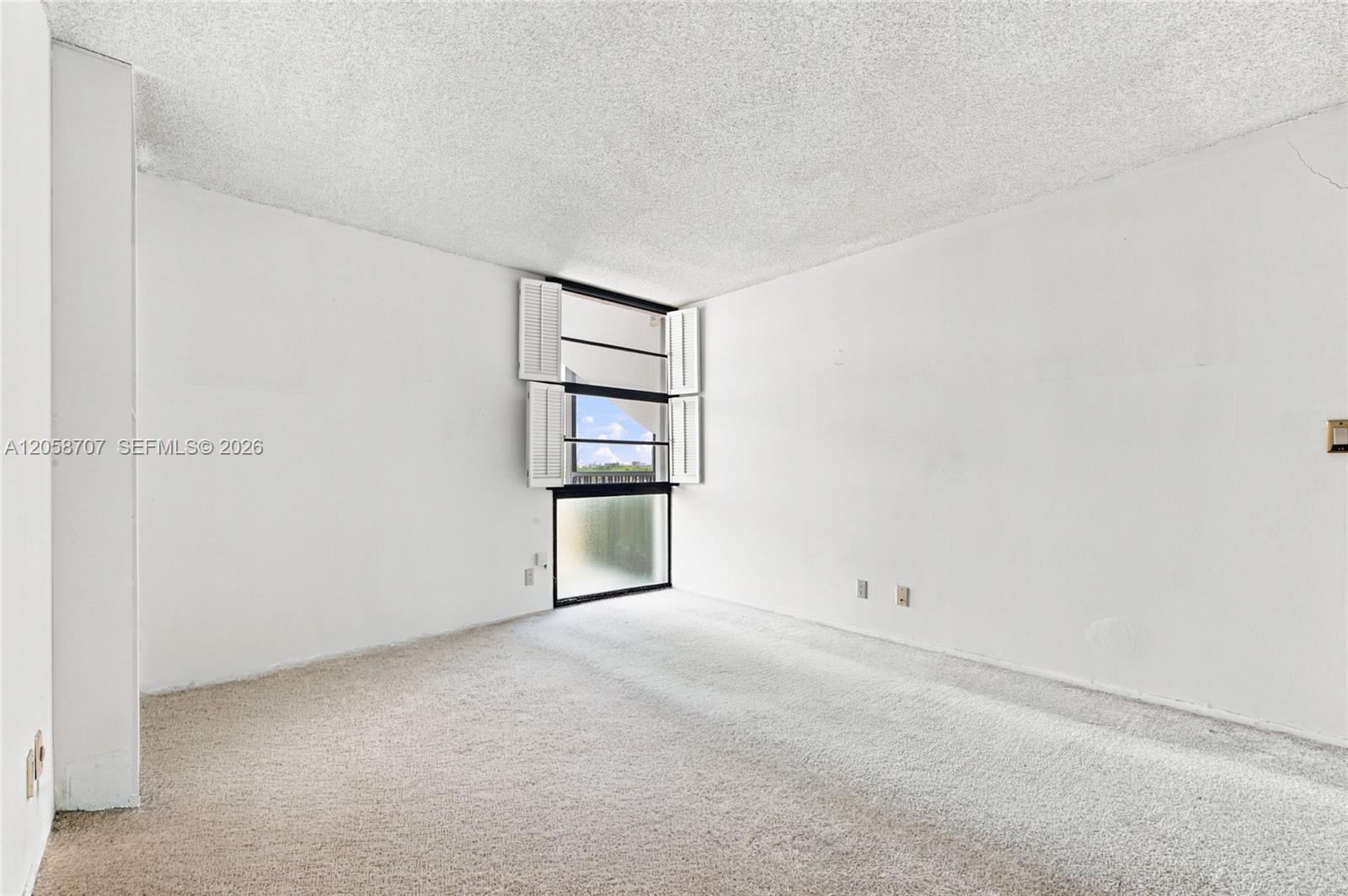 3401 N Country Club Dr # 804