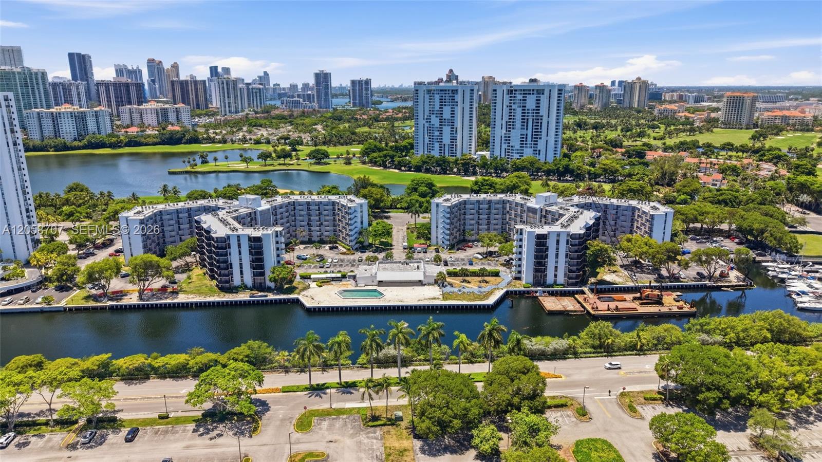 3401 N Country Club Dr # 804