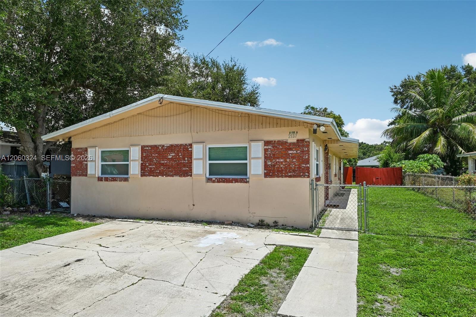 2137 NW 99th Ter