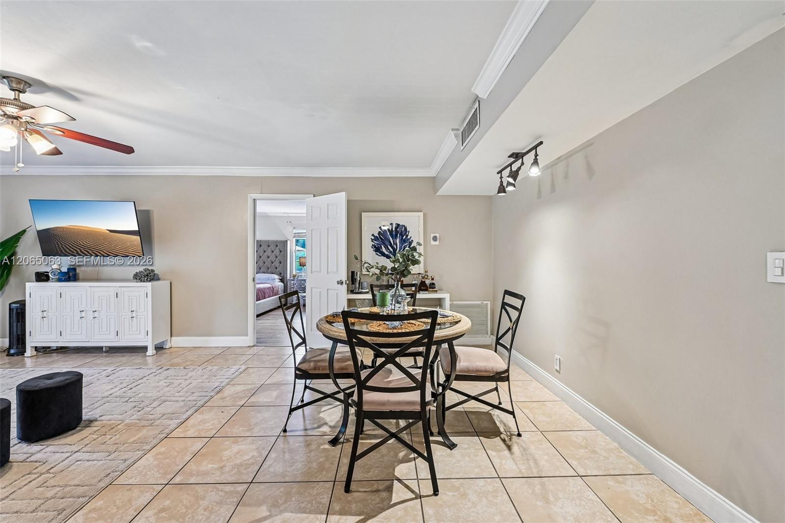 2830 Riverside Dr # 3 Unit: 103-3