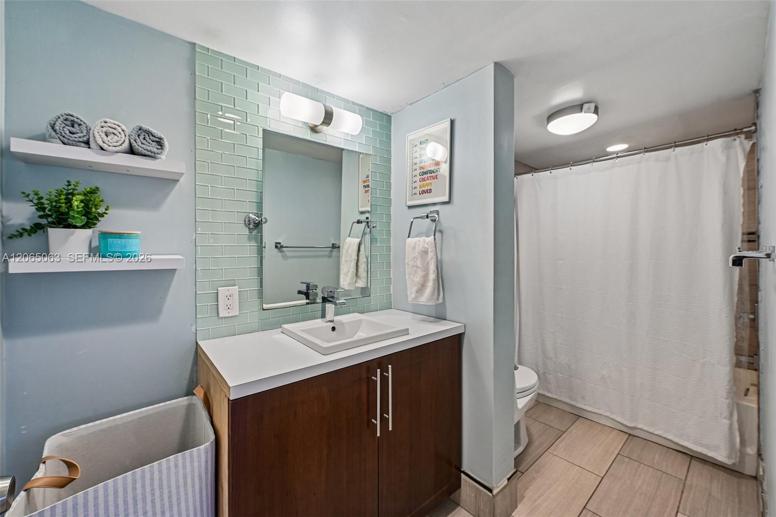 2830 Riverside Dr # 3 Unit: 103-3