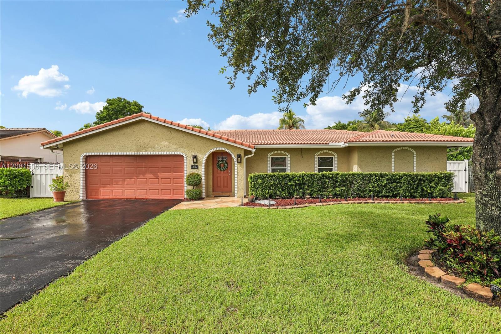 8835 NW 27th St