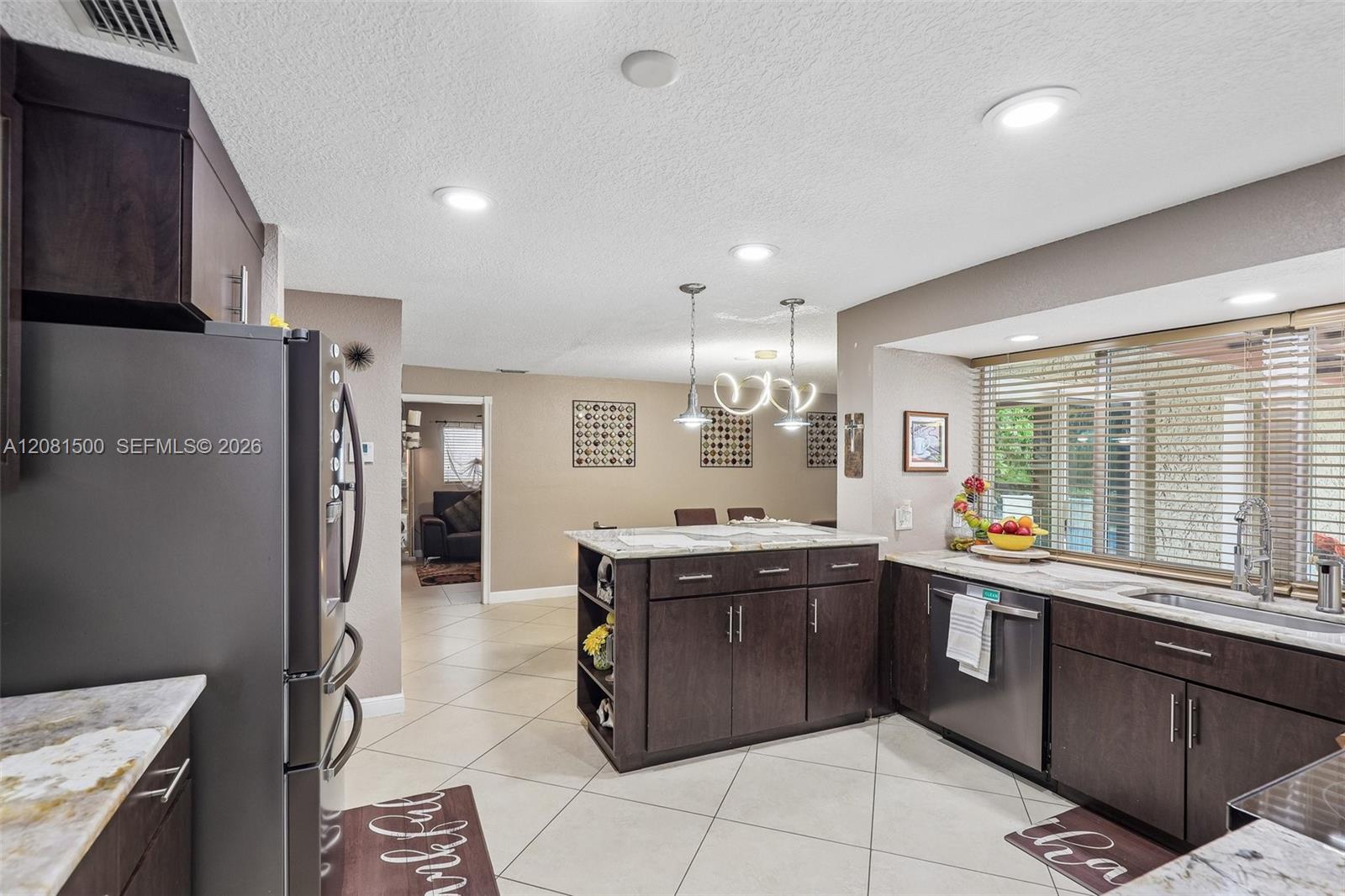 8835 NW 27th St