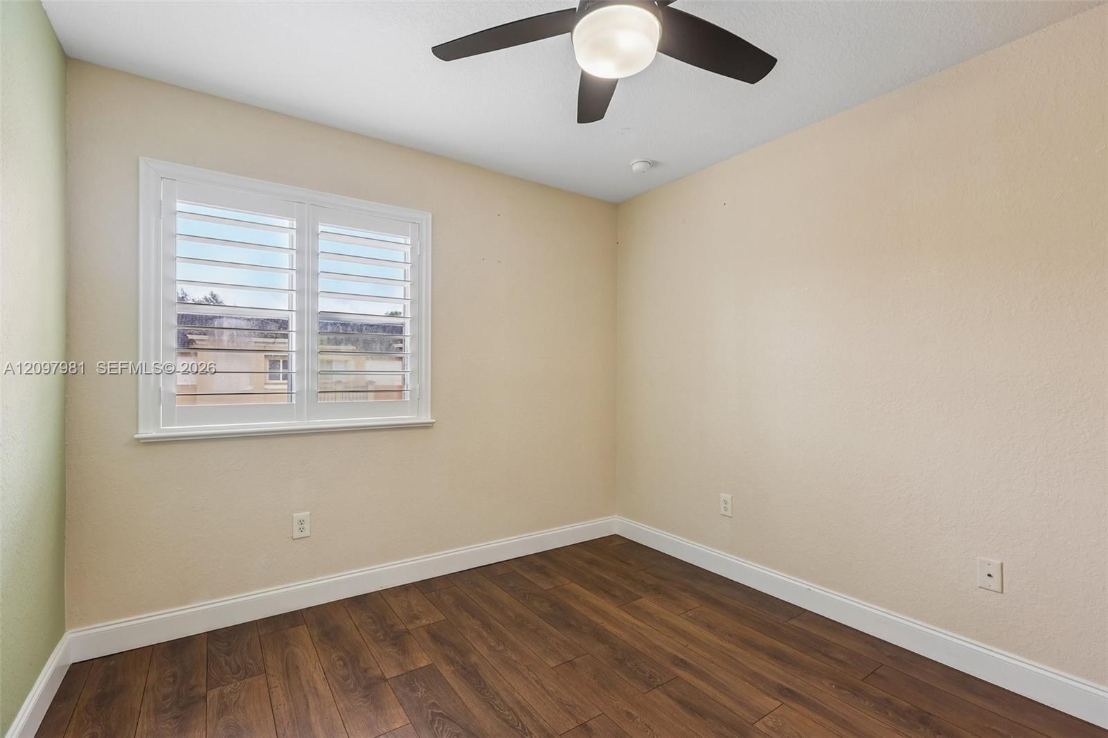 8944 SW 19th St # 907