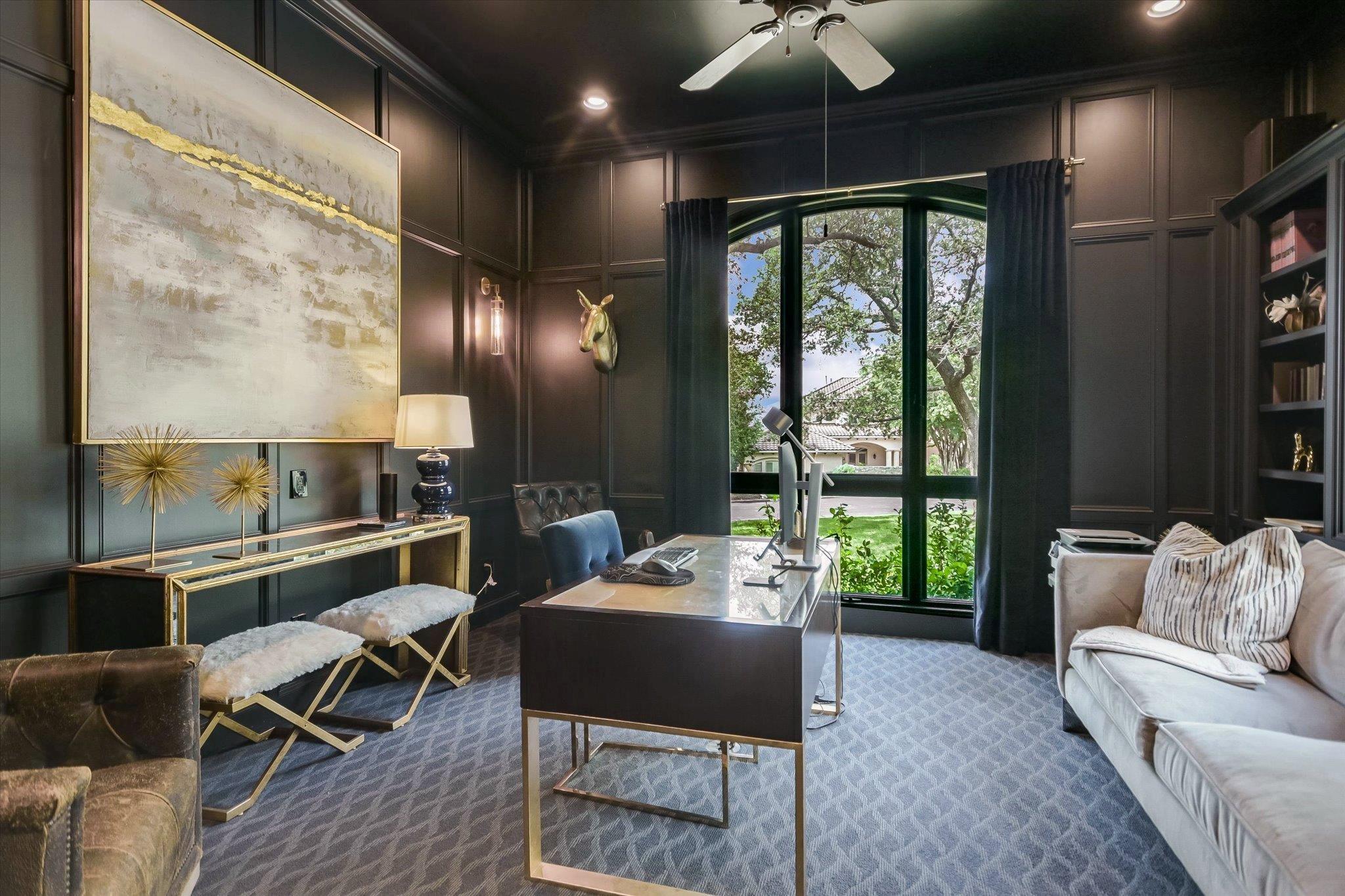 201 Costa Bella DR