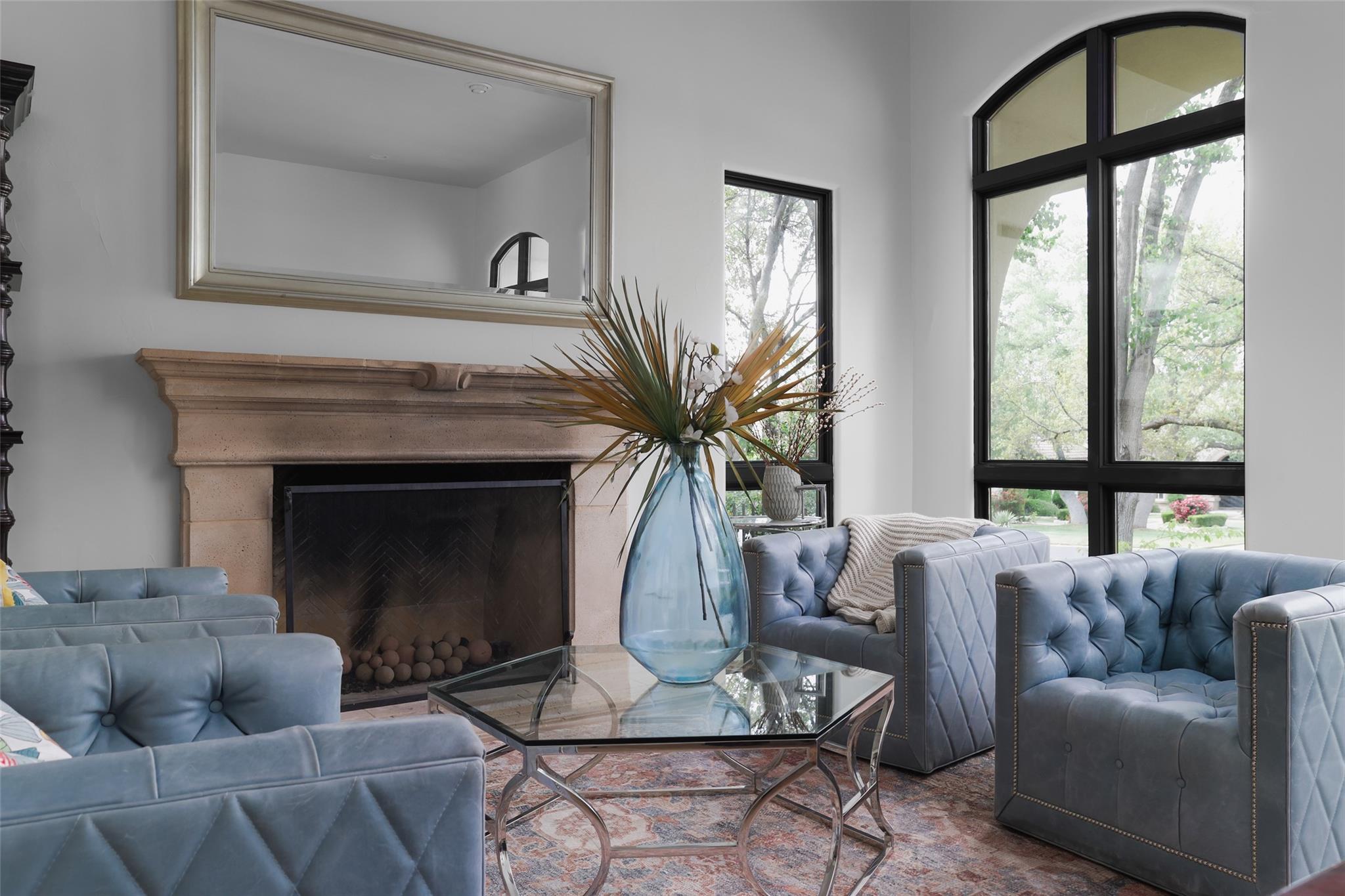201 Costa Bella DR