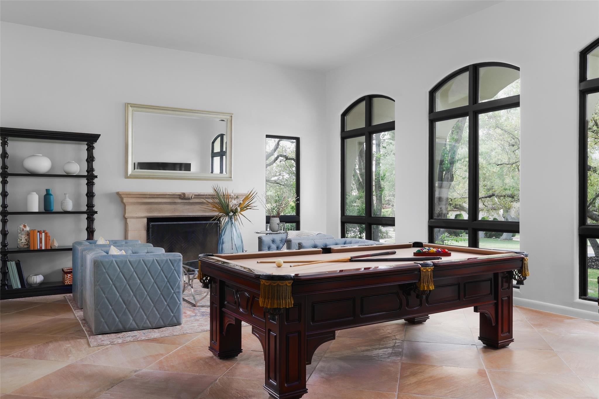 201 Costa Bella DR