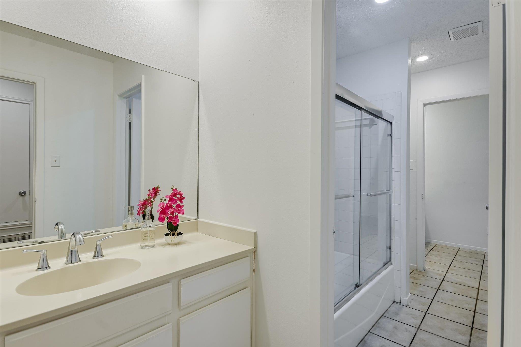 3207 Eanes Circle CIR