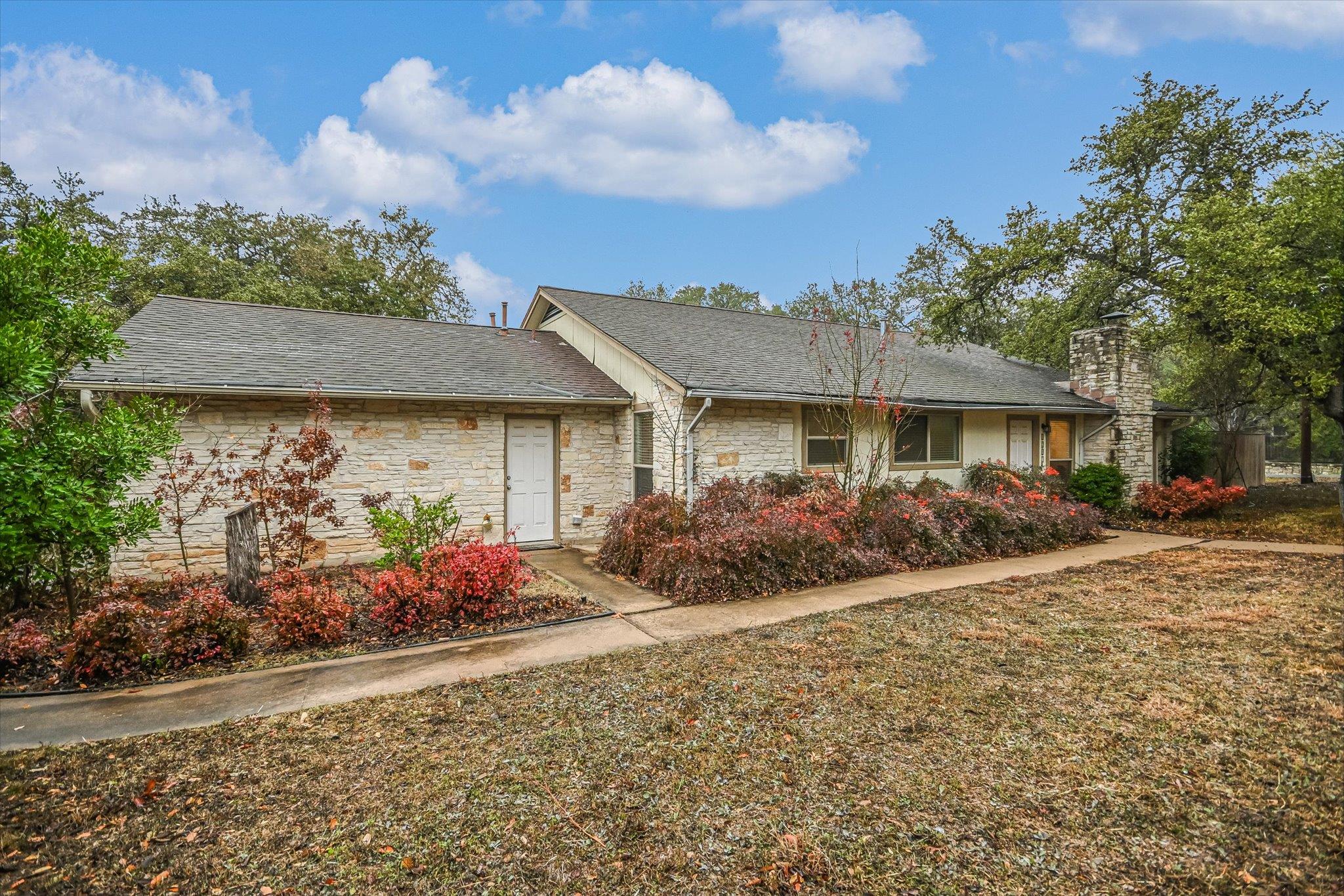 3207 Eanes Circle