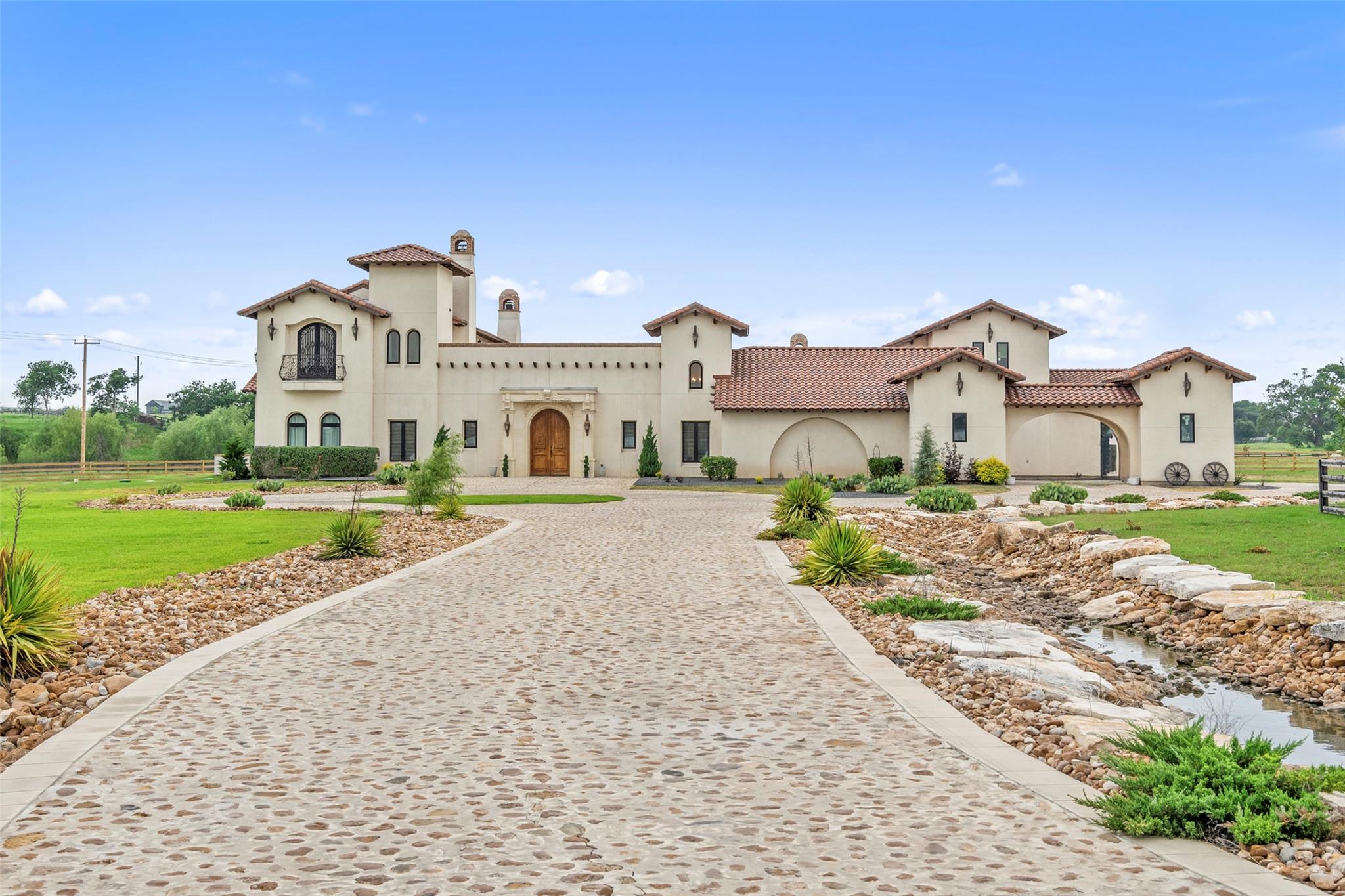 108 Country Vista Lane