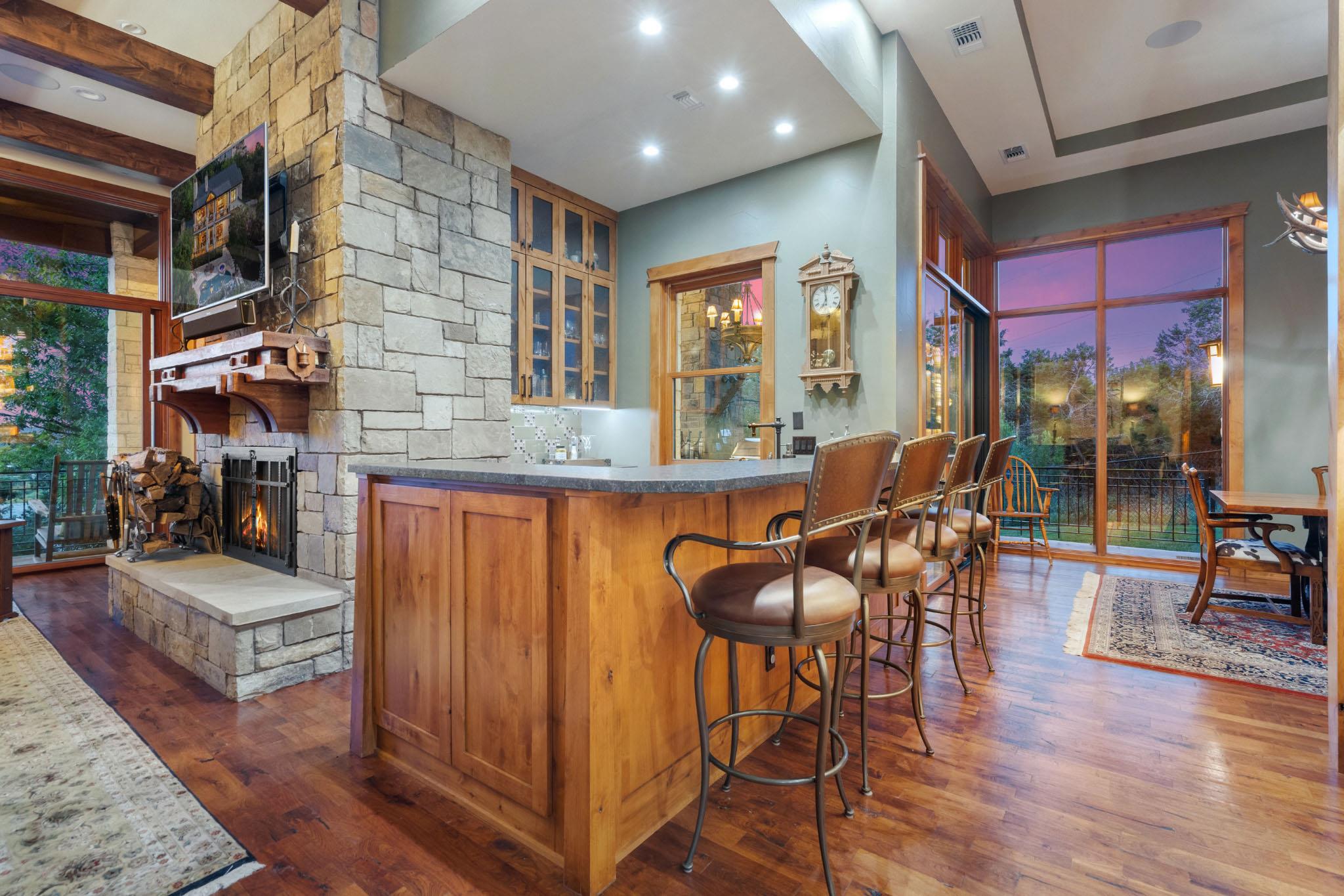 9200 Stallion Drive