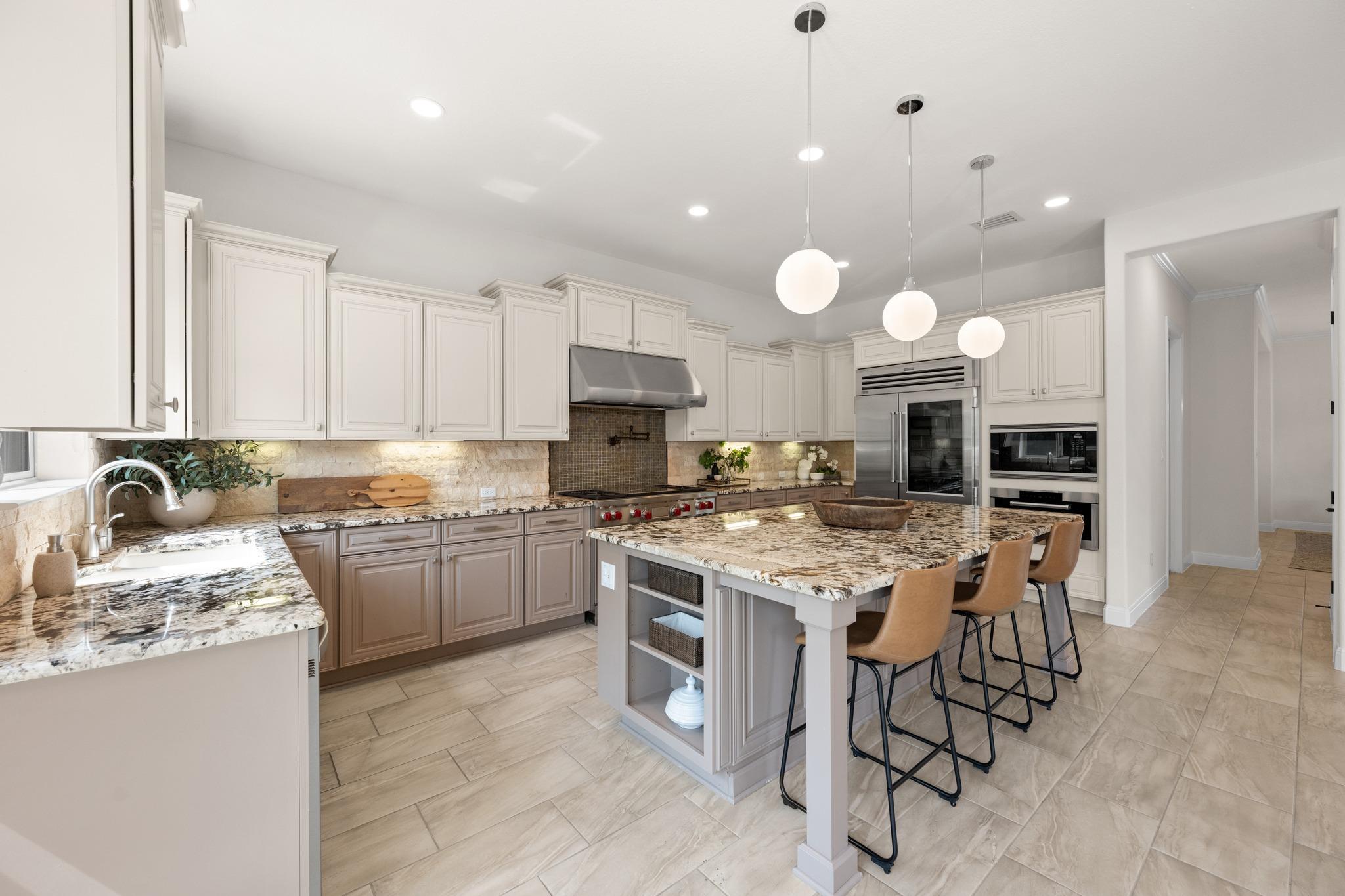 310 Bella Montagna Circle