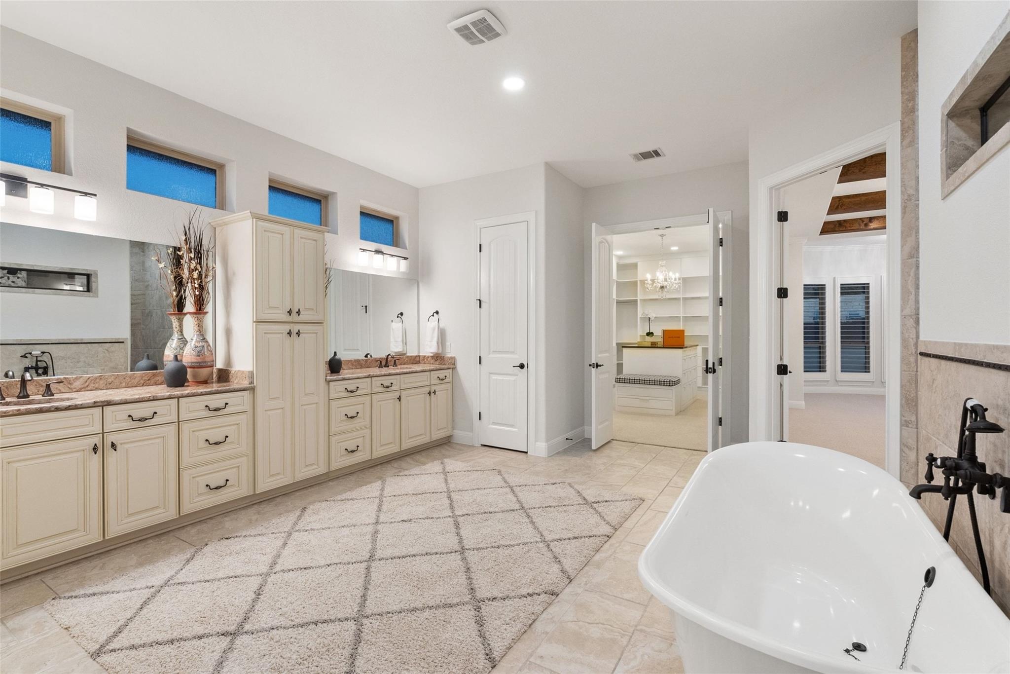 310 Bella Montagna Circle