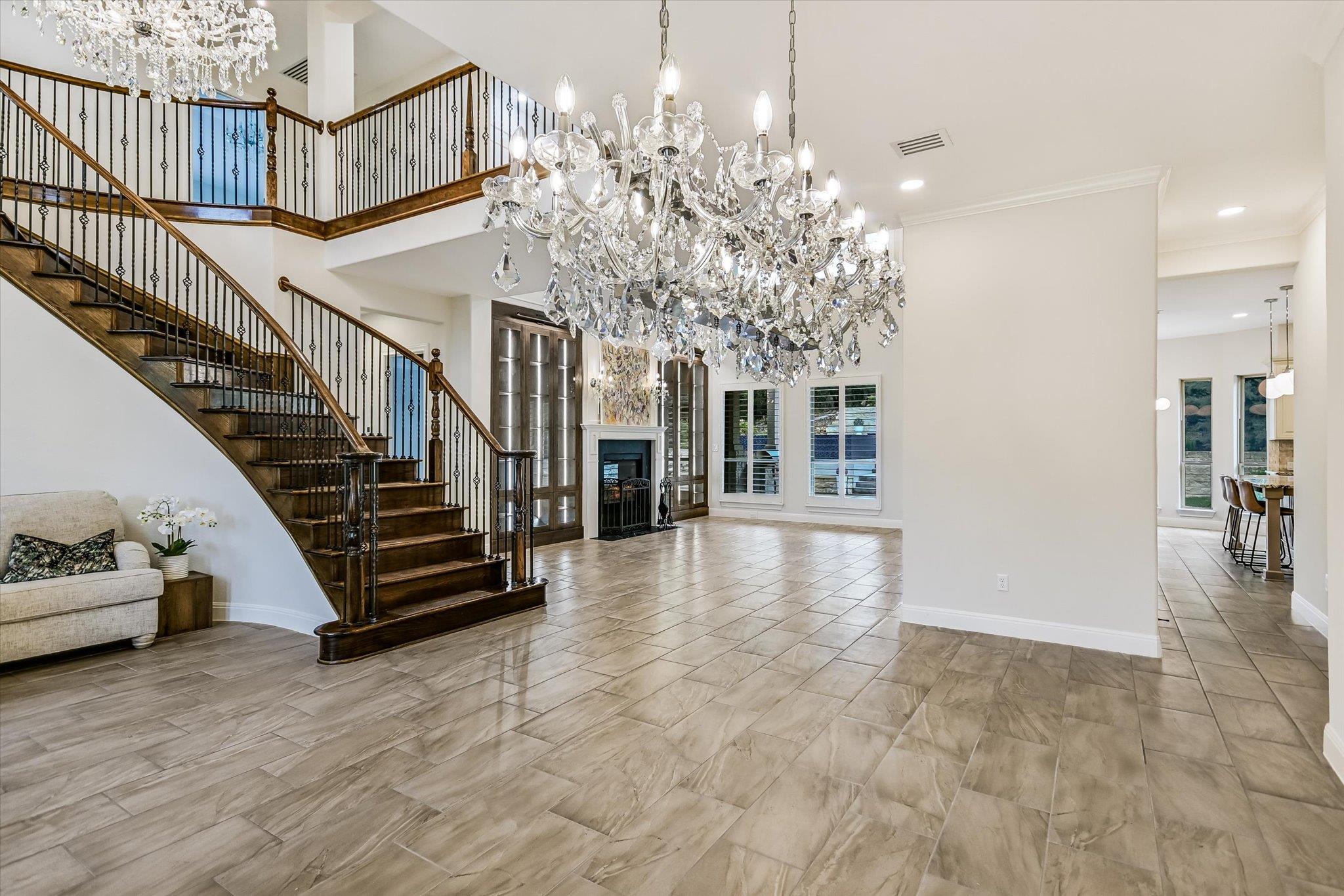 310 Bella Montagna Circle