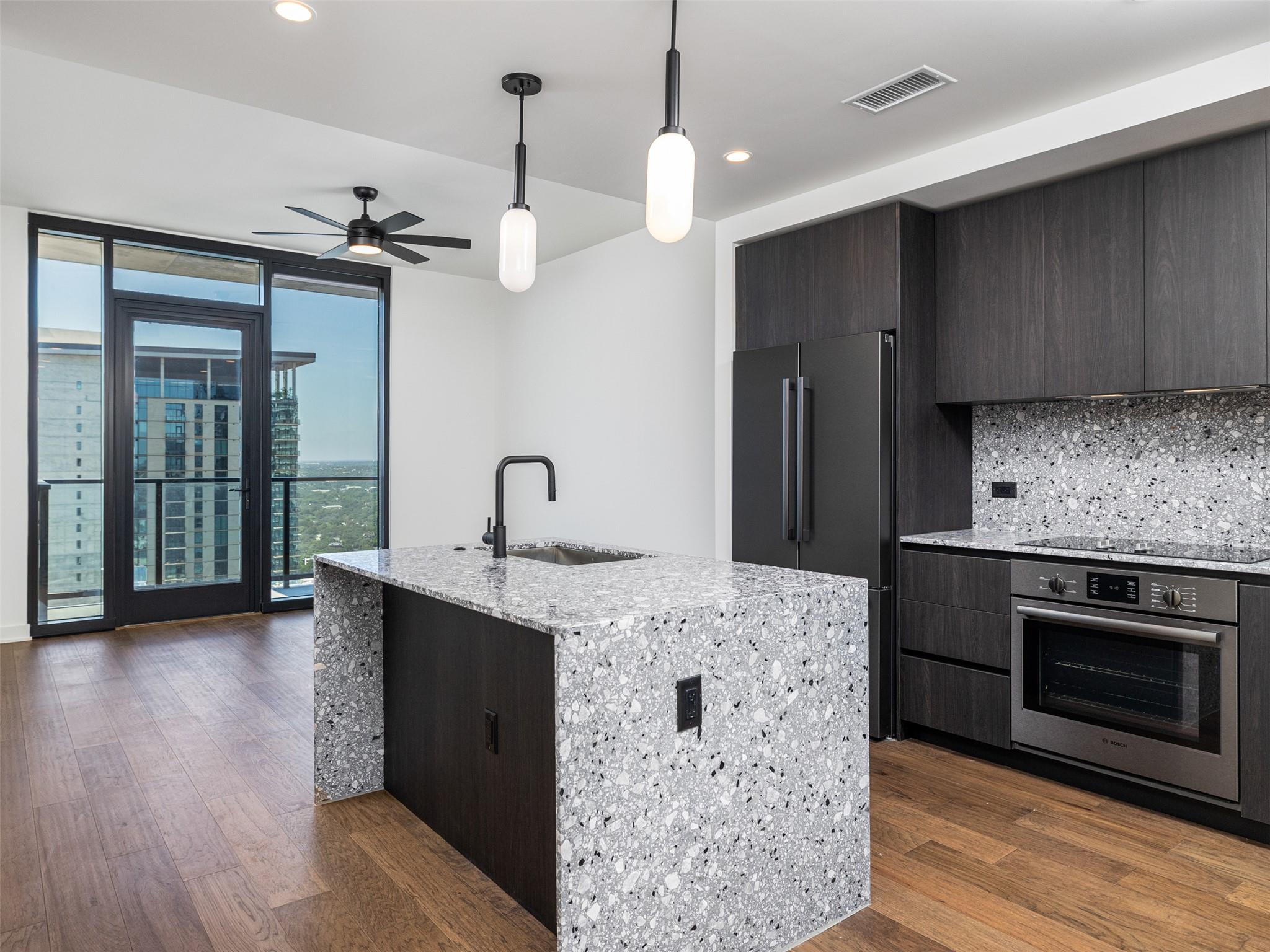 84 East Ave # 3102