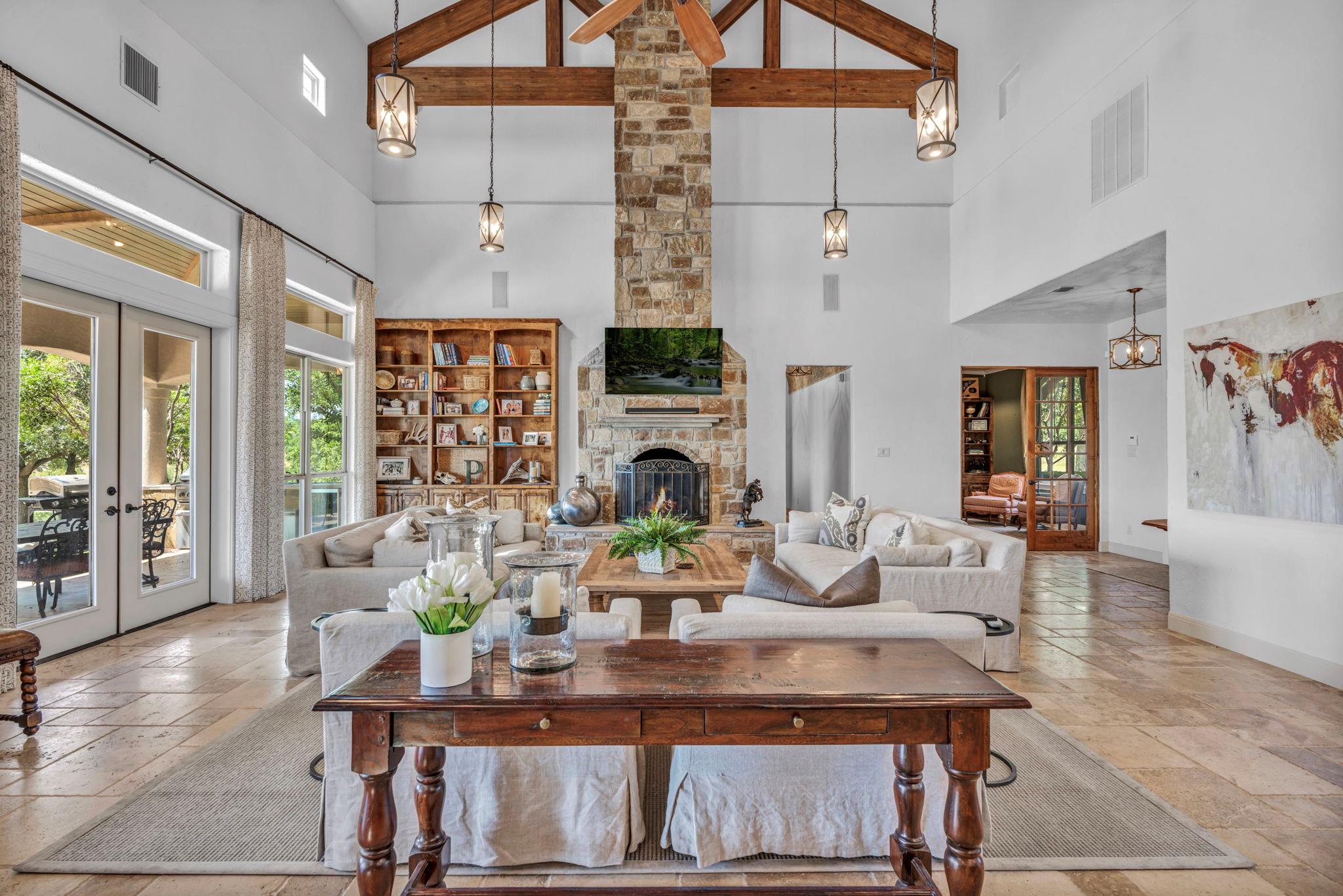 138 Serene ST