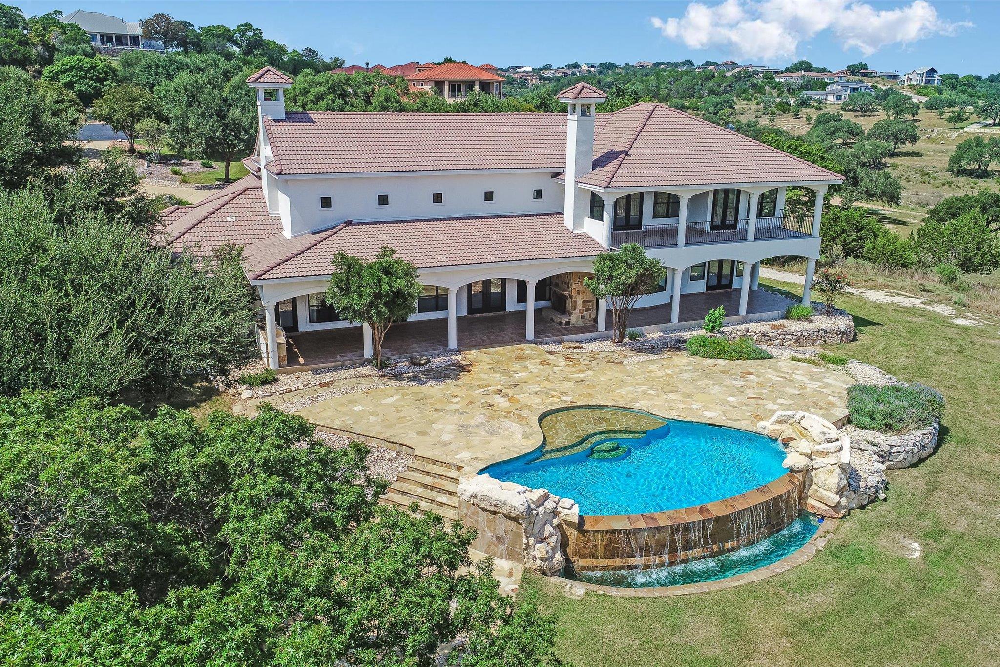 138 Serene ST