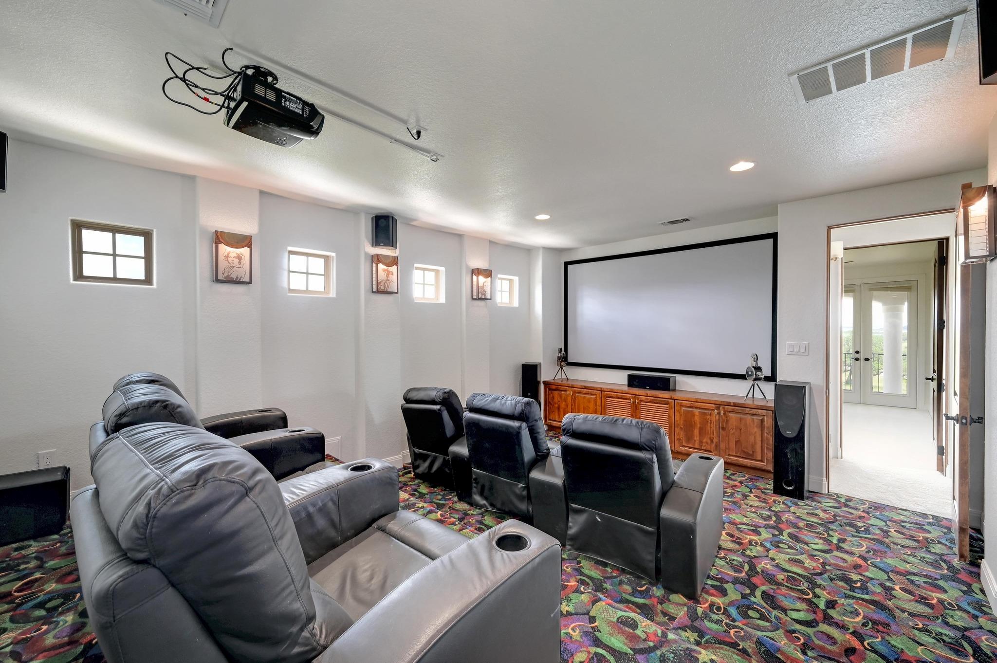 138 Serene ST