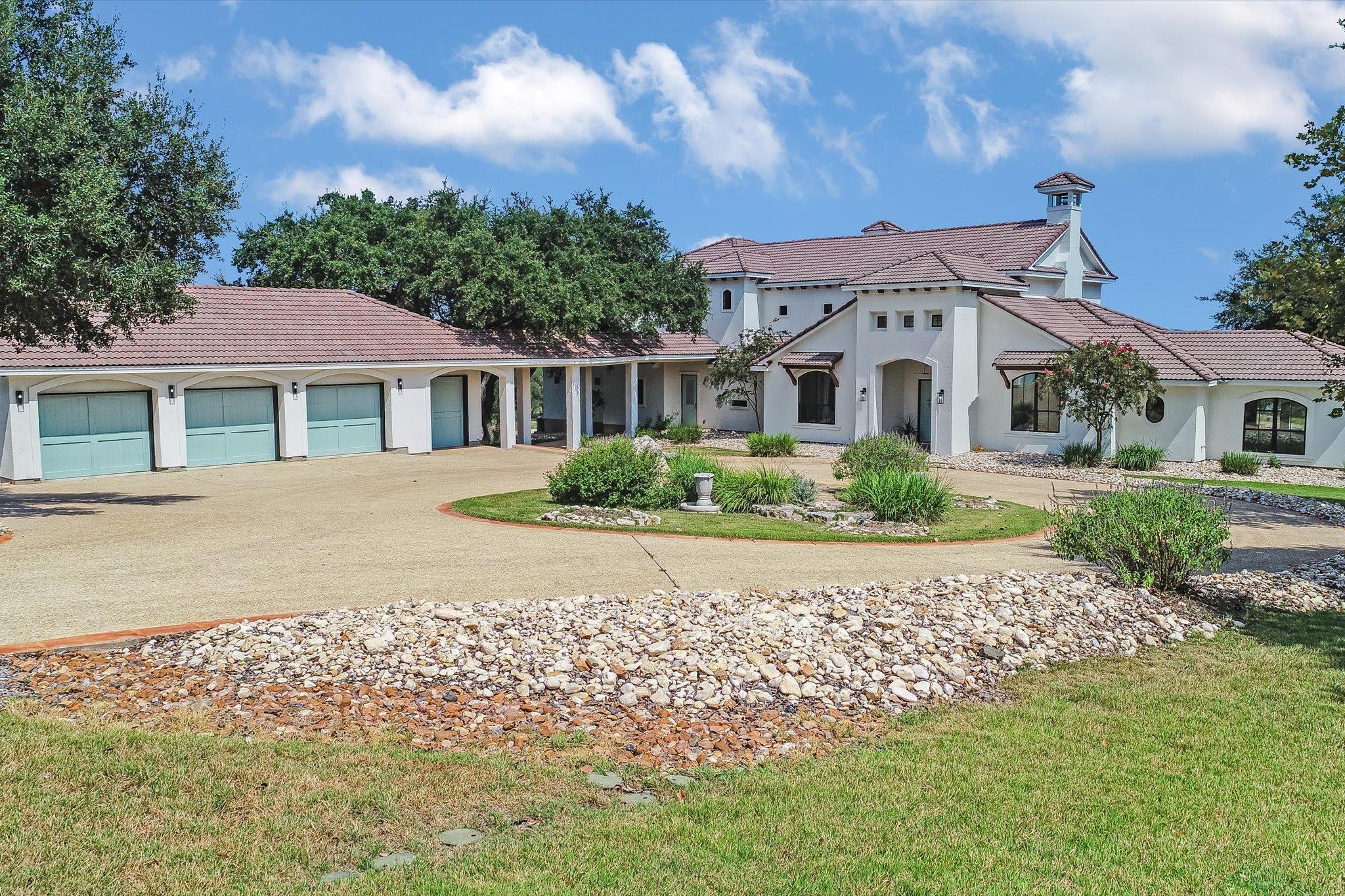 138 Serene ST