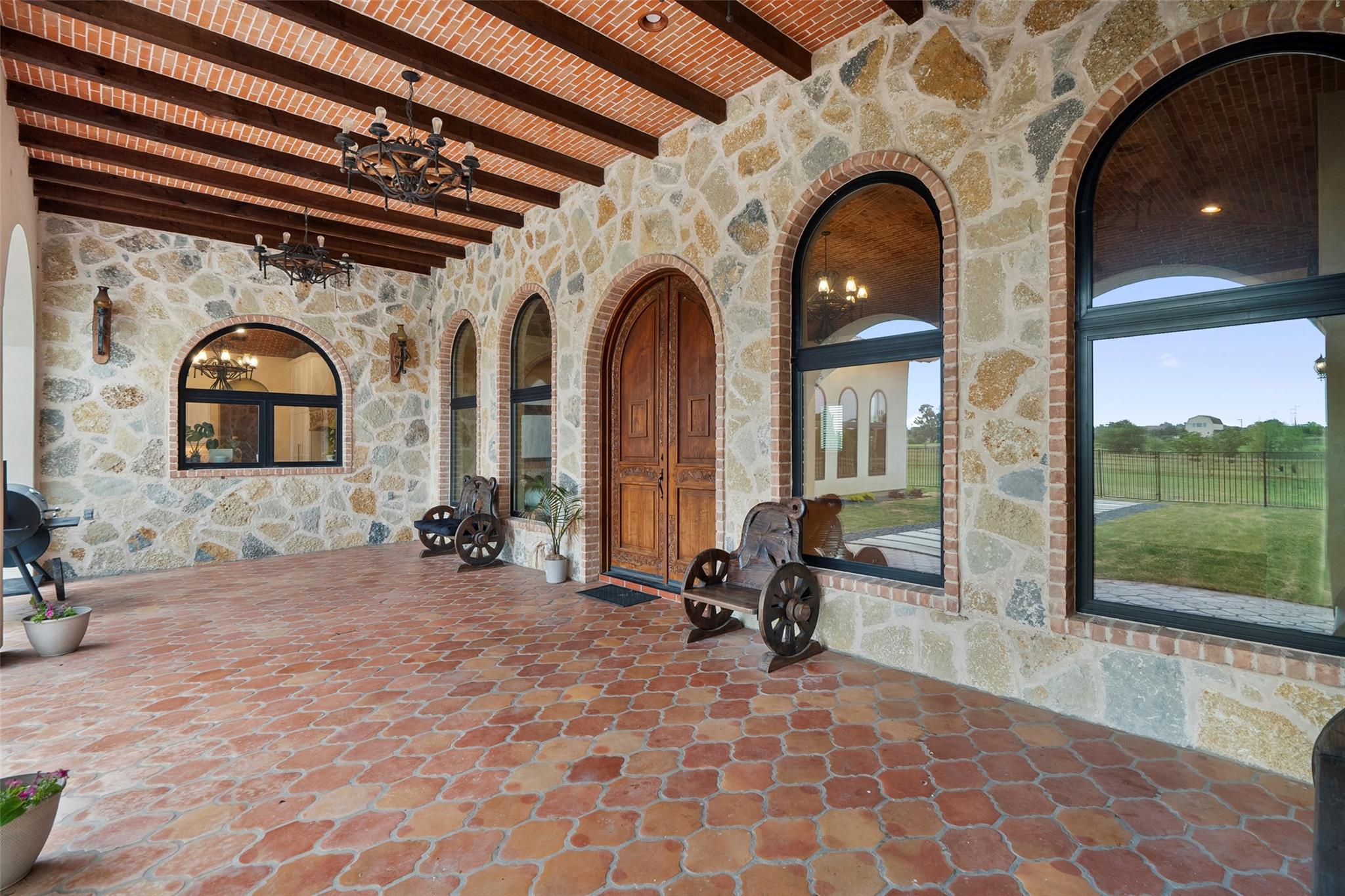 108 Country Vista LN