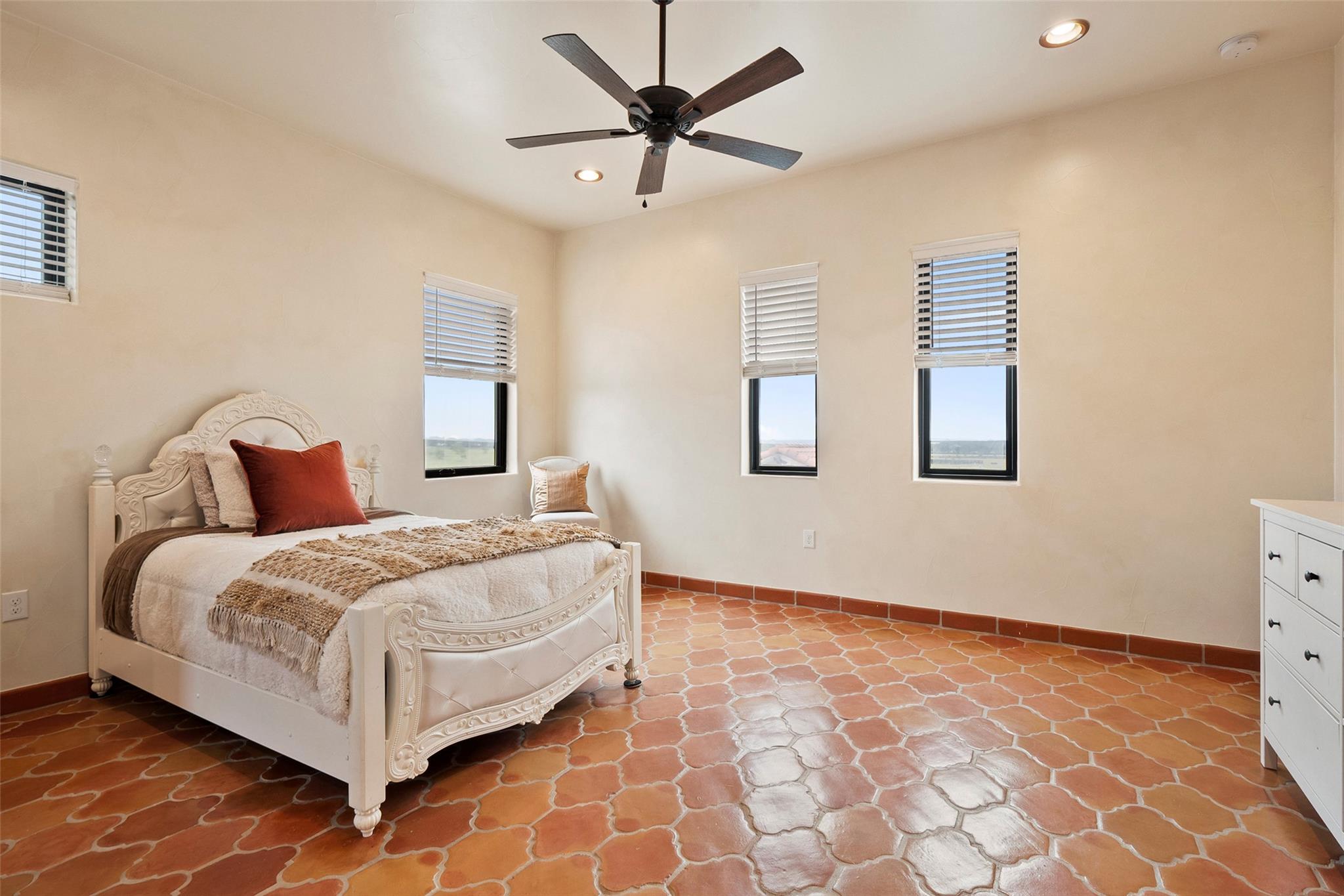 108 Country Vista LN