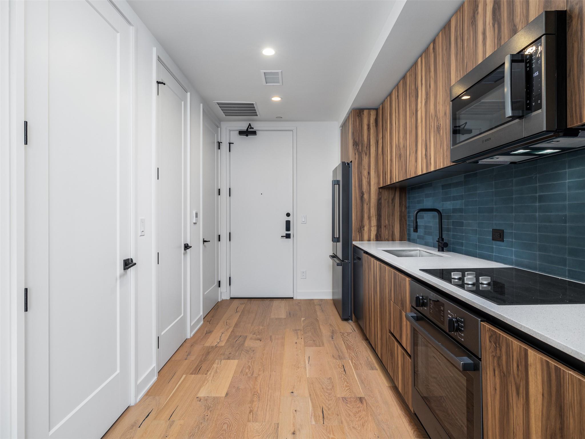 84 East Ave # 3308