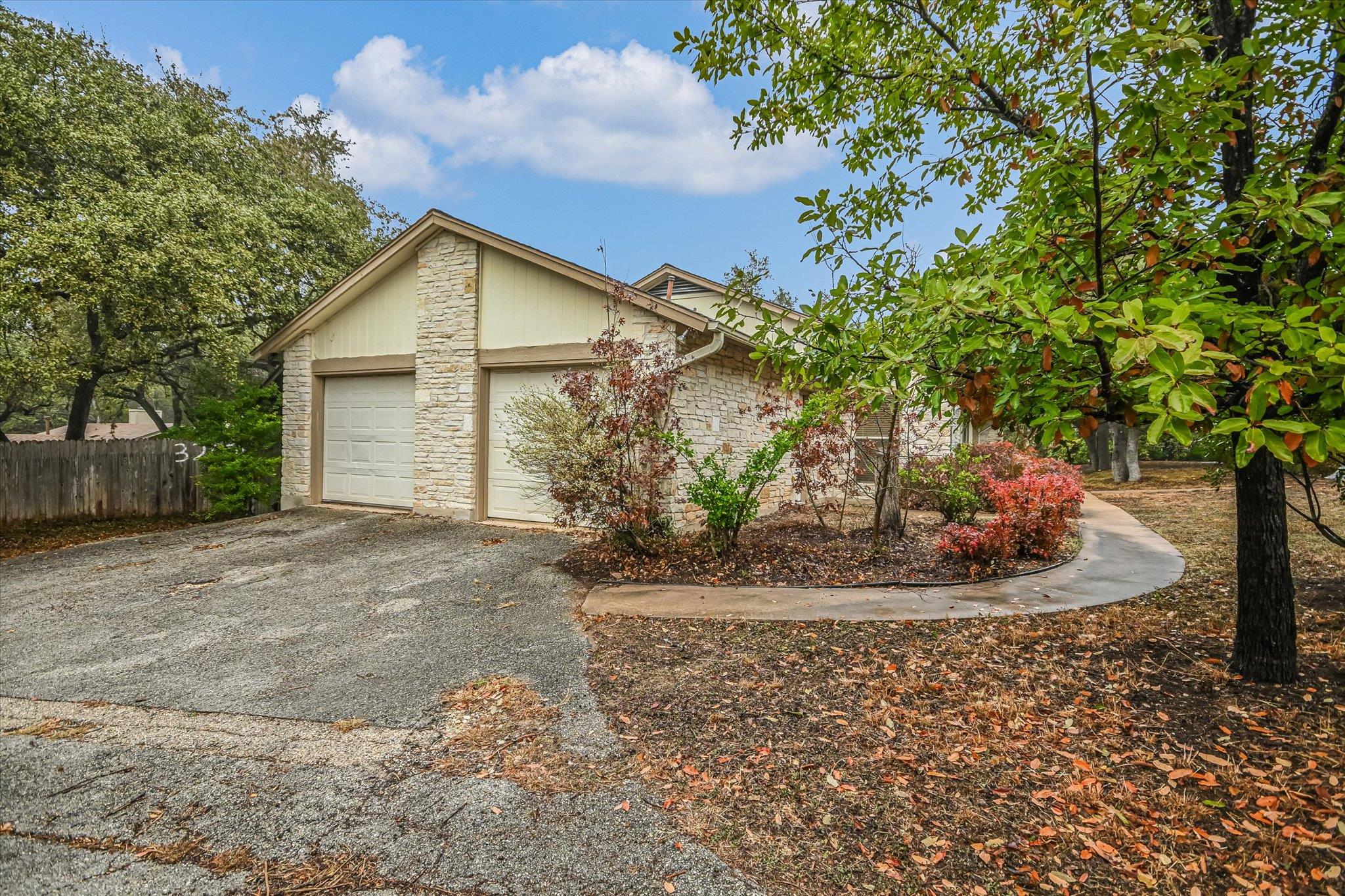 3207 Eanes CIR # B