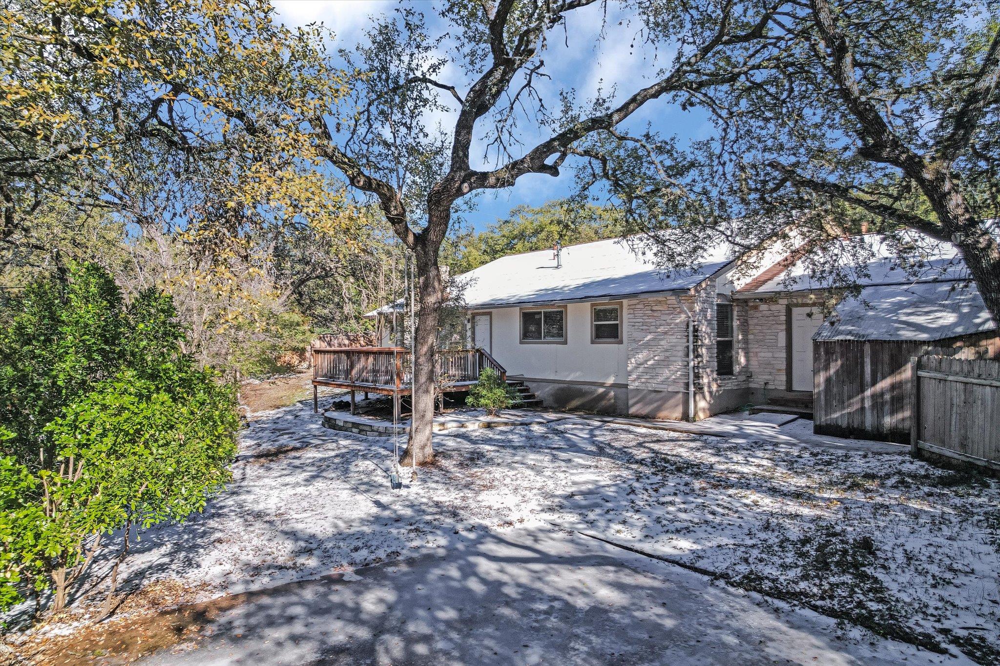 3207 Eanes CIR