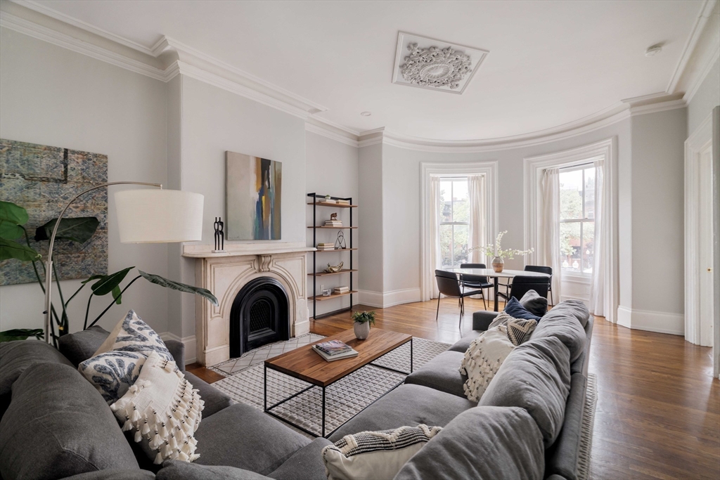 530 Massachusetts Ave # 2