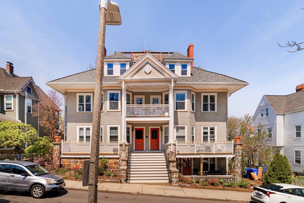 60 Dracut Street # 5