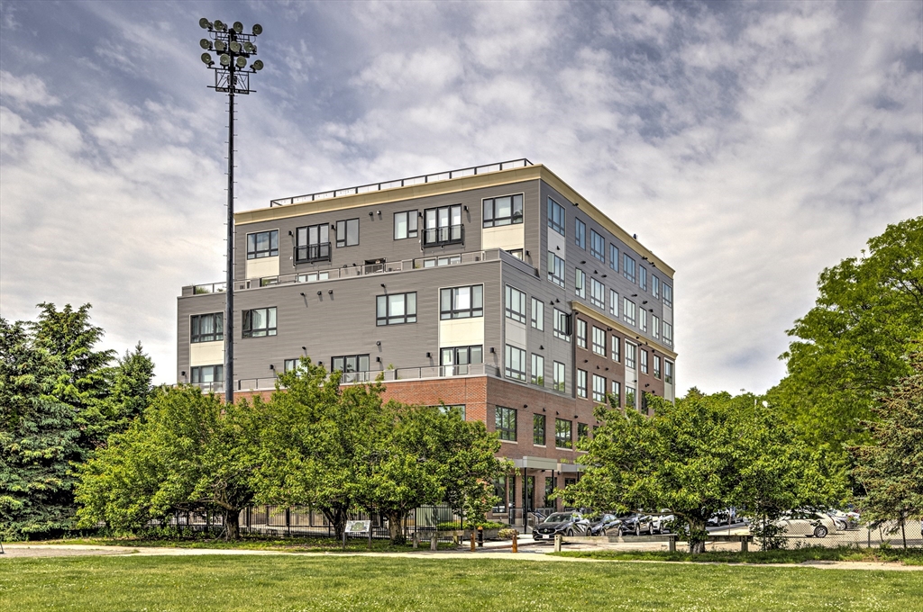 70 Leo Birmingham Parkway # 304