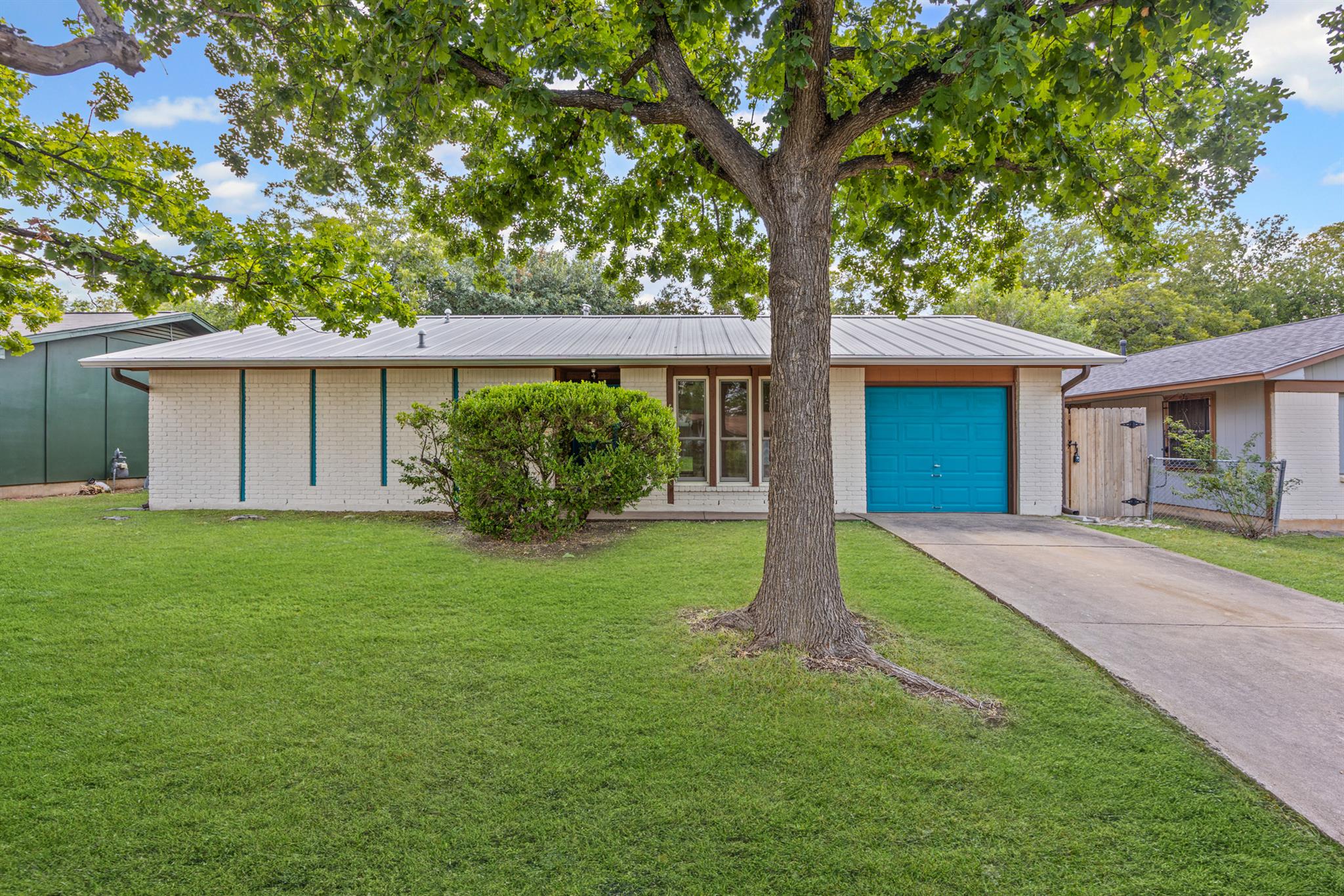 1107 Dunstan DR