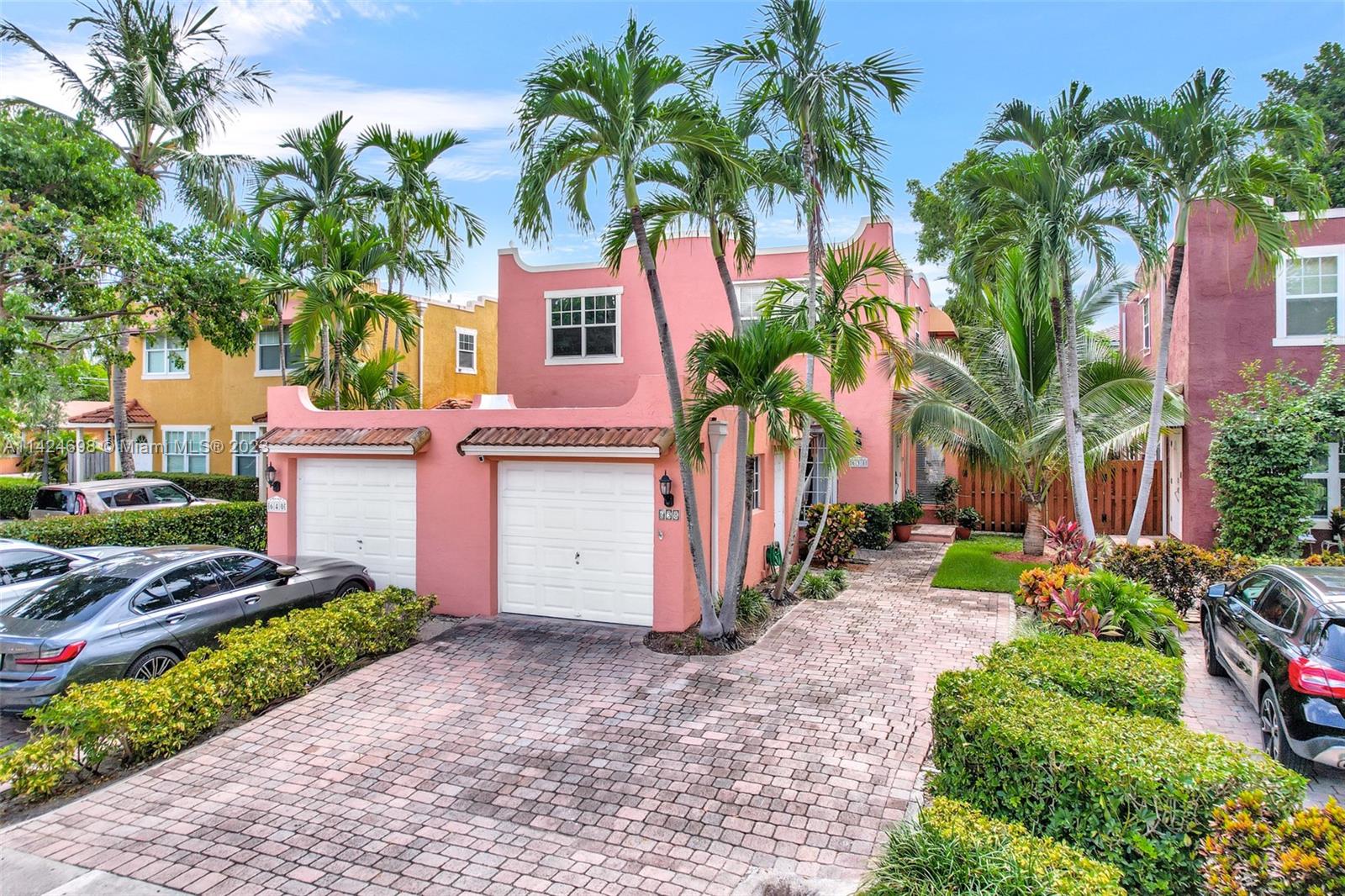 638 NW 2nd Ave # 638