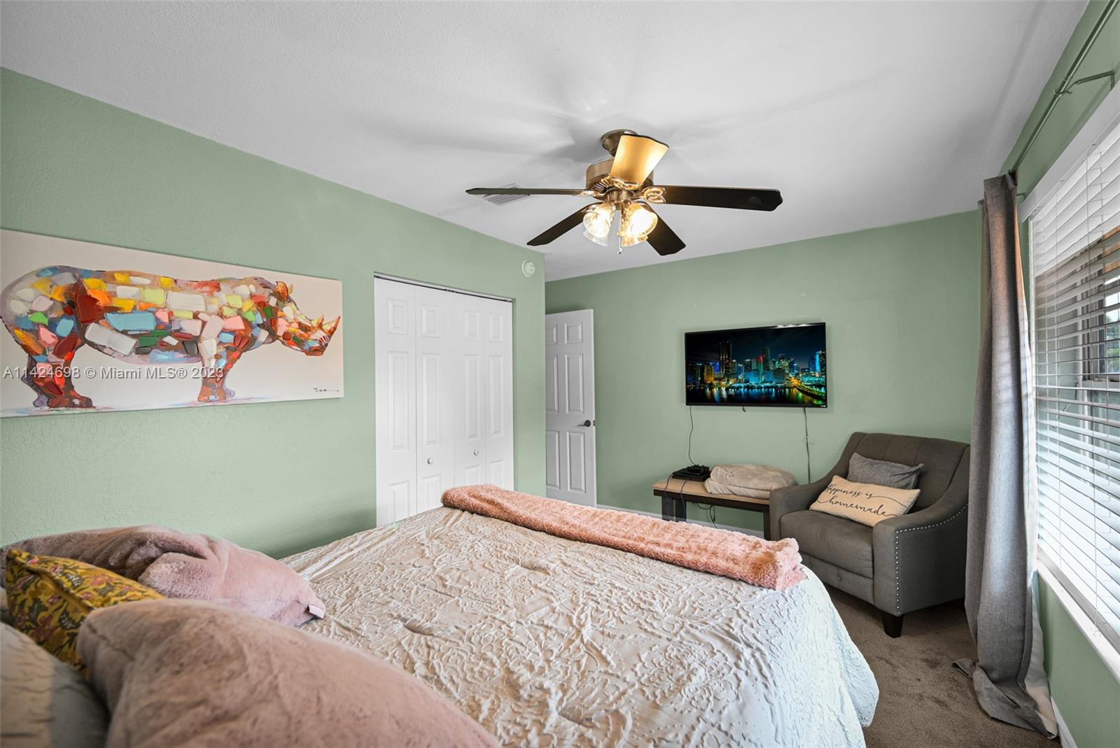 638 NW 2nd Ave # 638