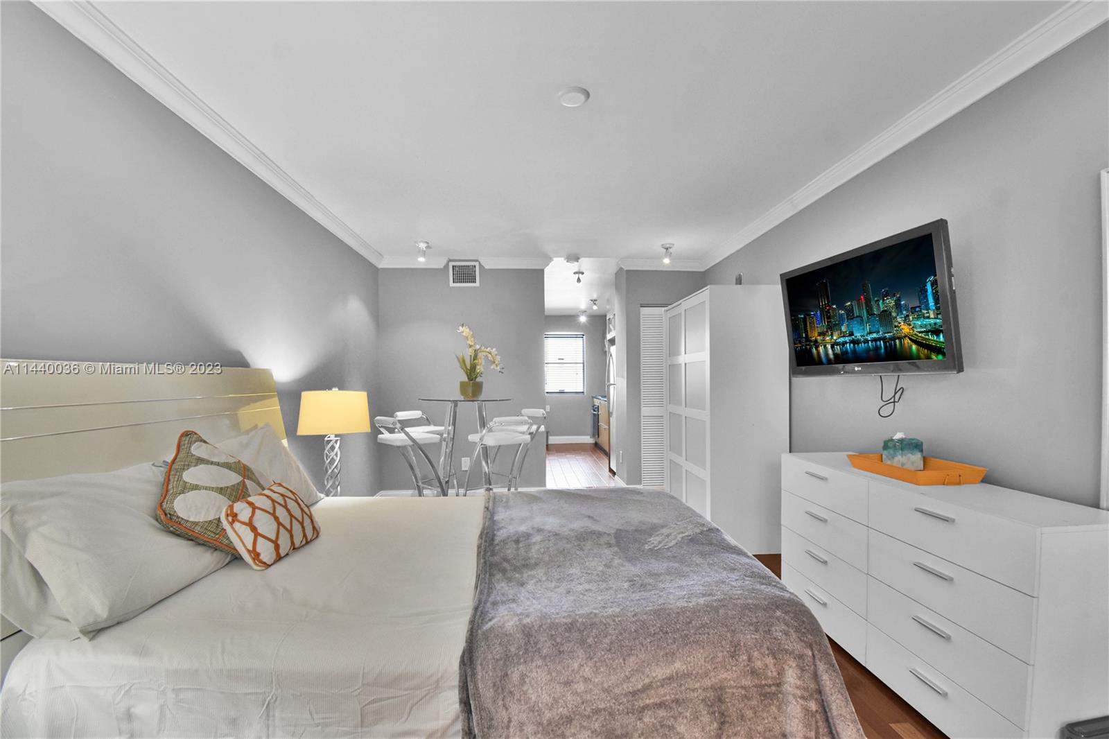 1340 Drexel Ave # 305