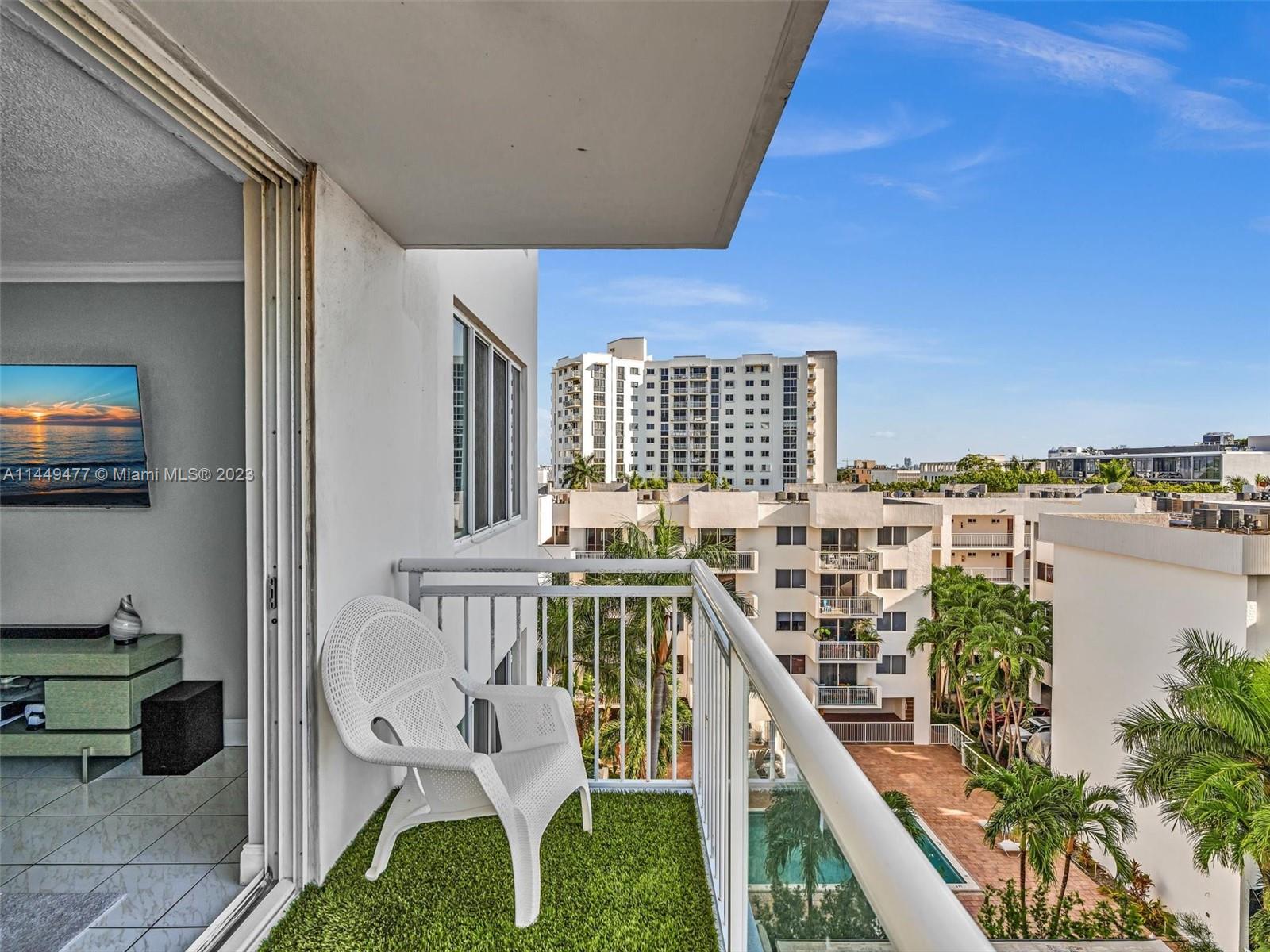 1345 Lincoln Rd # 706