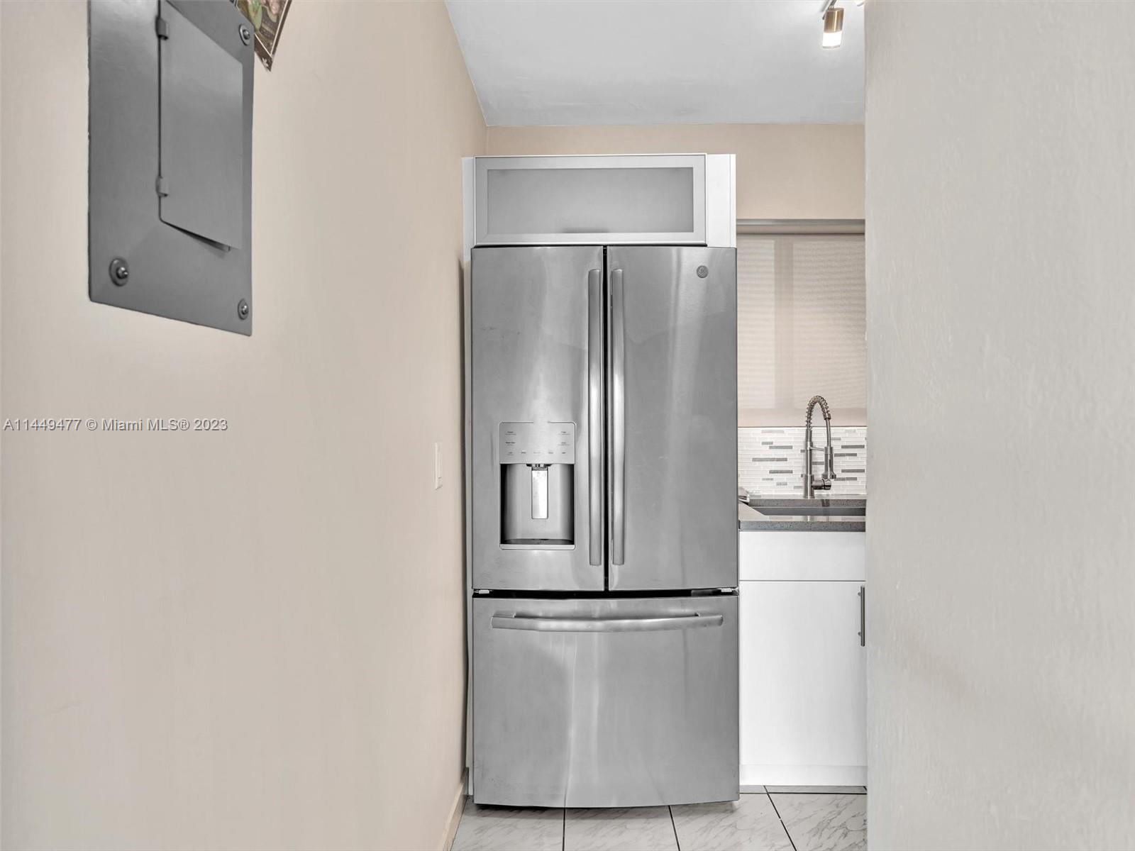 1345 Lincoln Rd # 706
