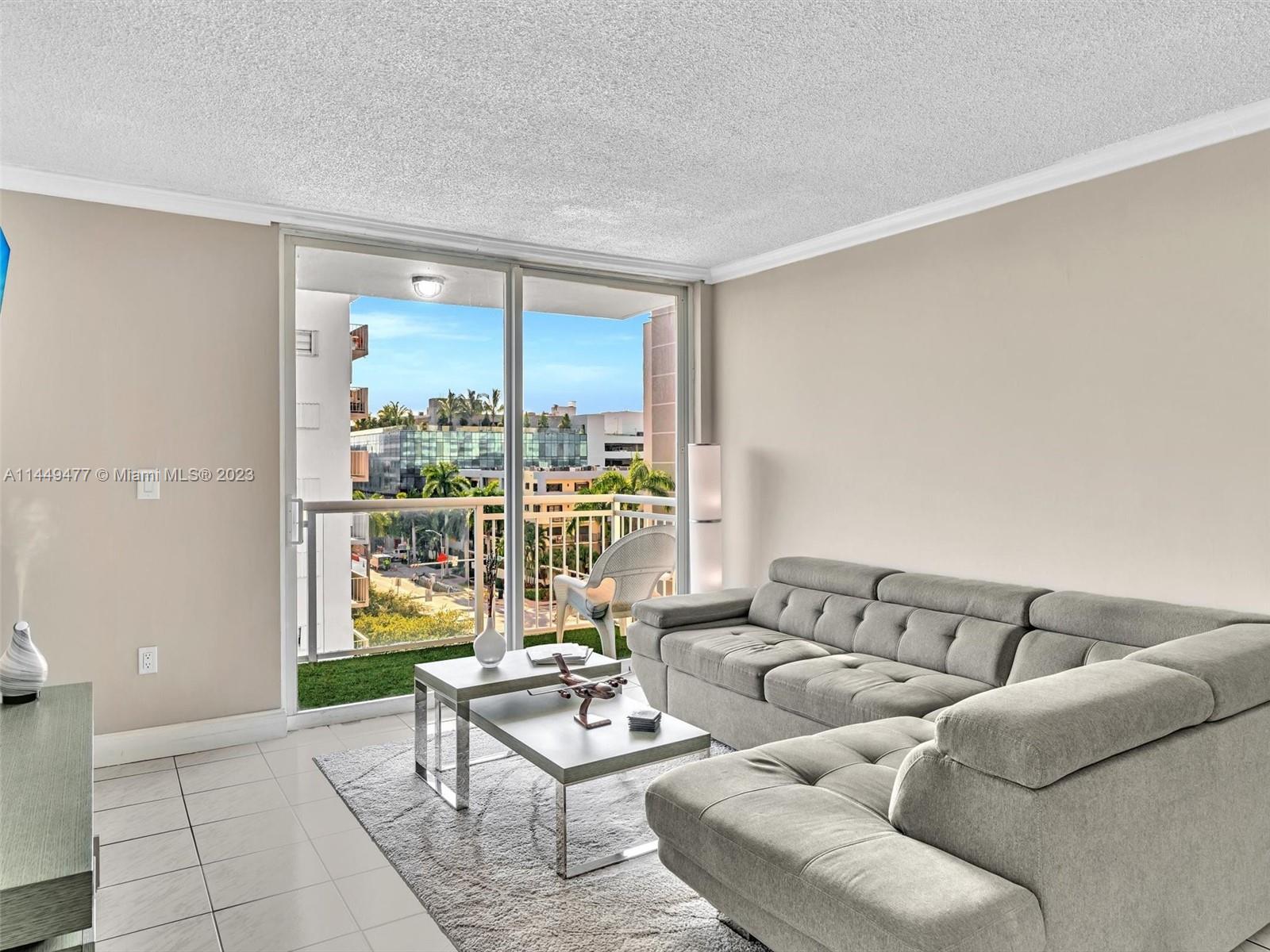 1345 Lincoln Rd # 706