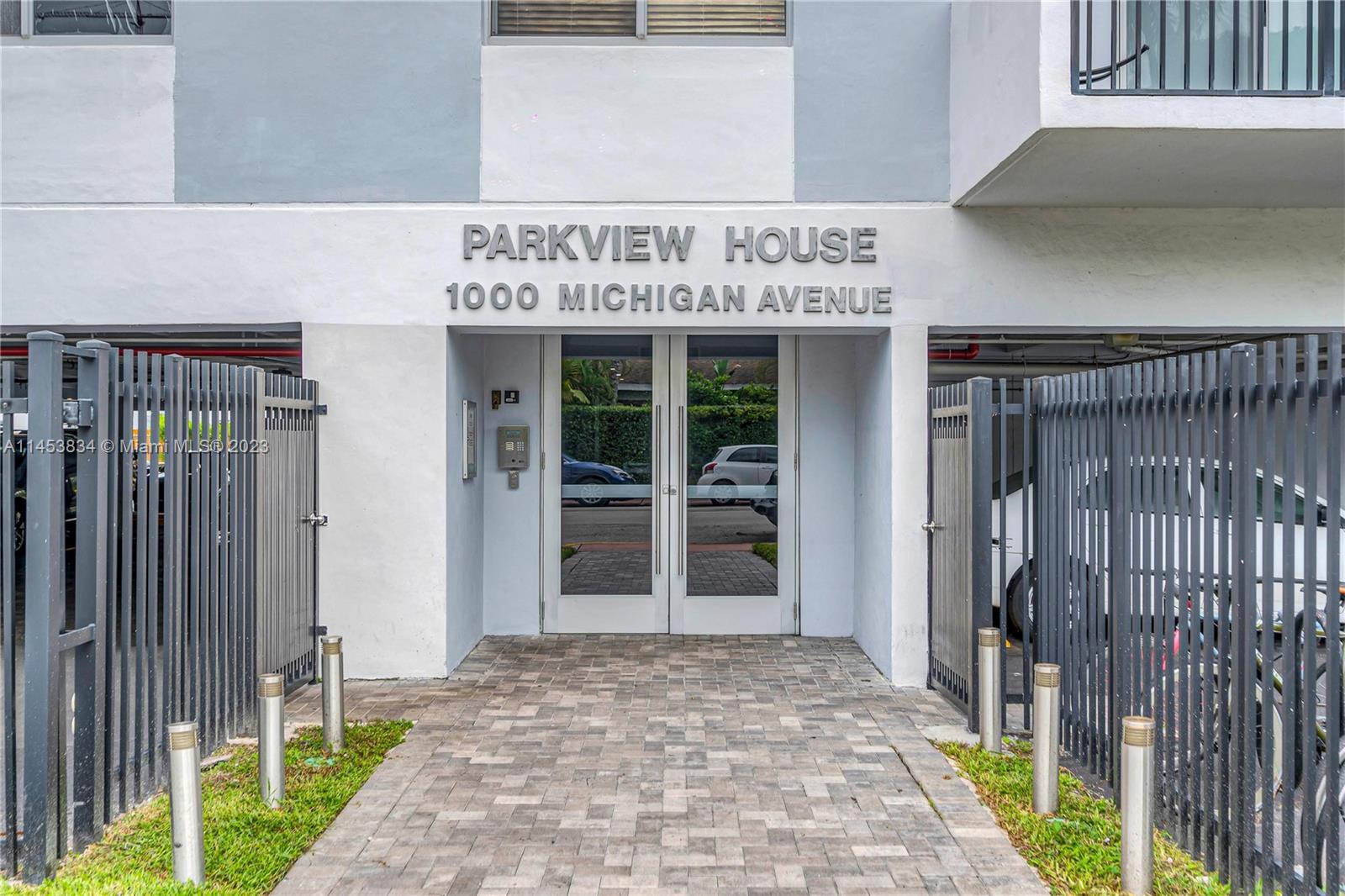 1000 Michigan Ave # 606