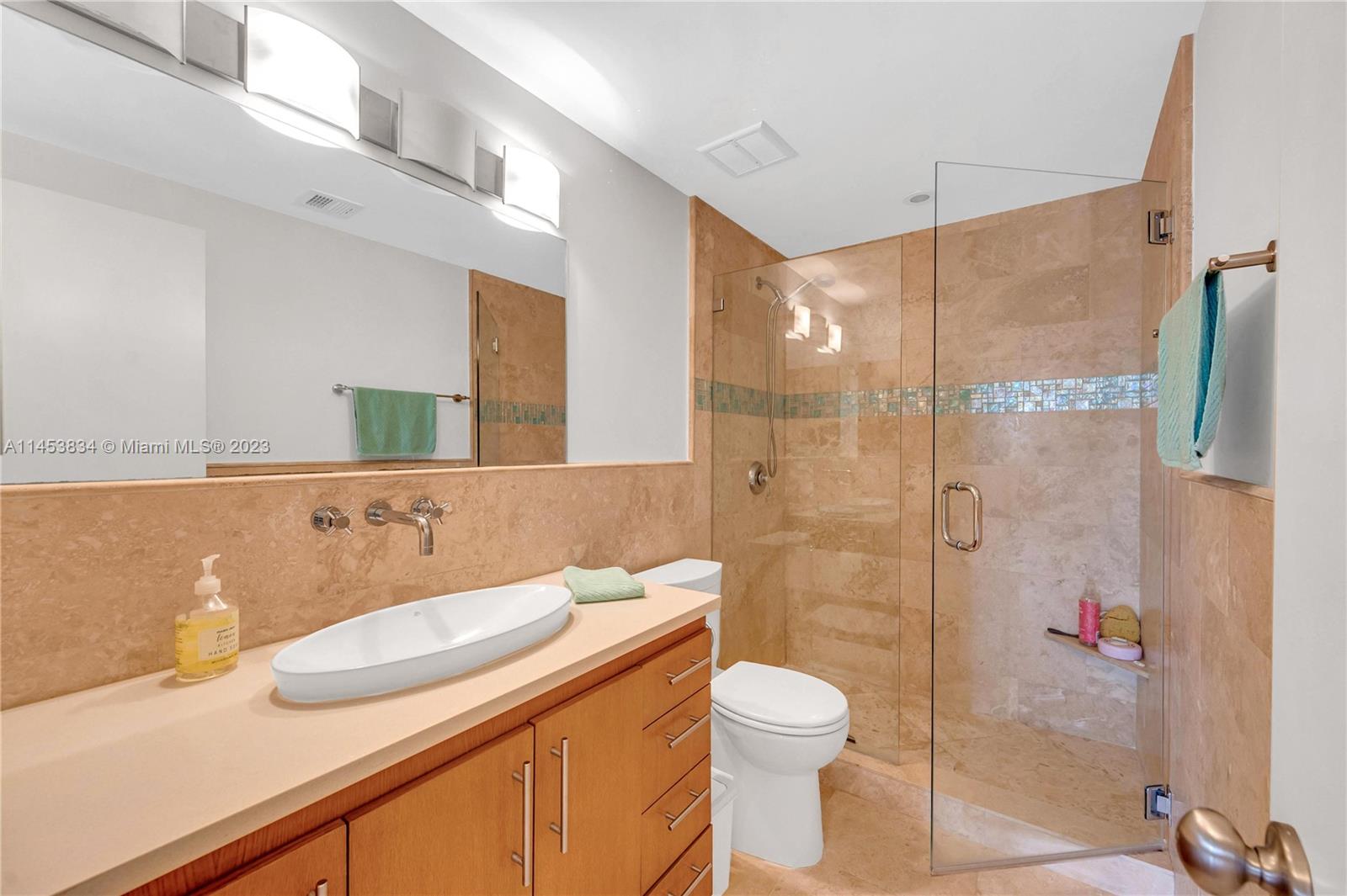 1000 Michigan Ave # 606