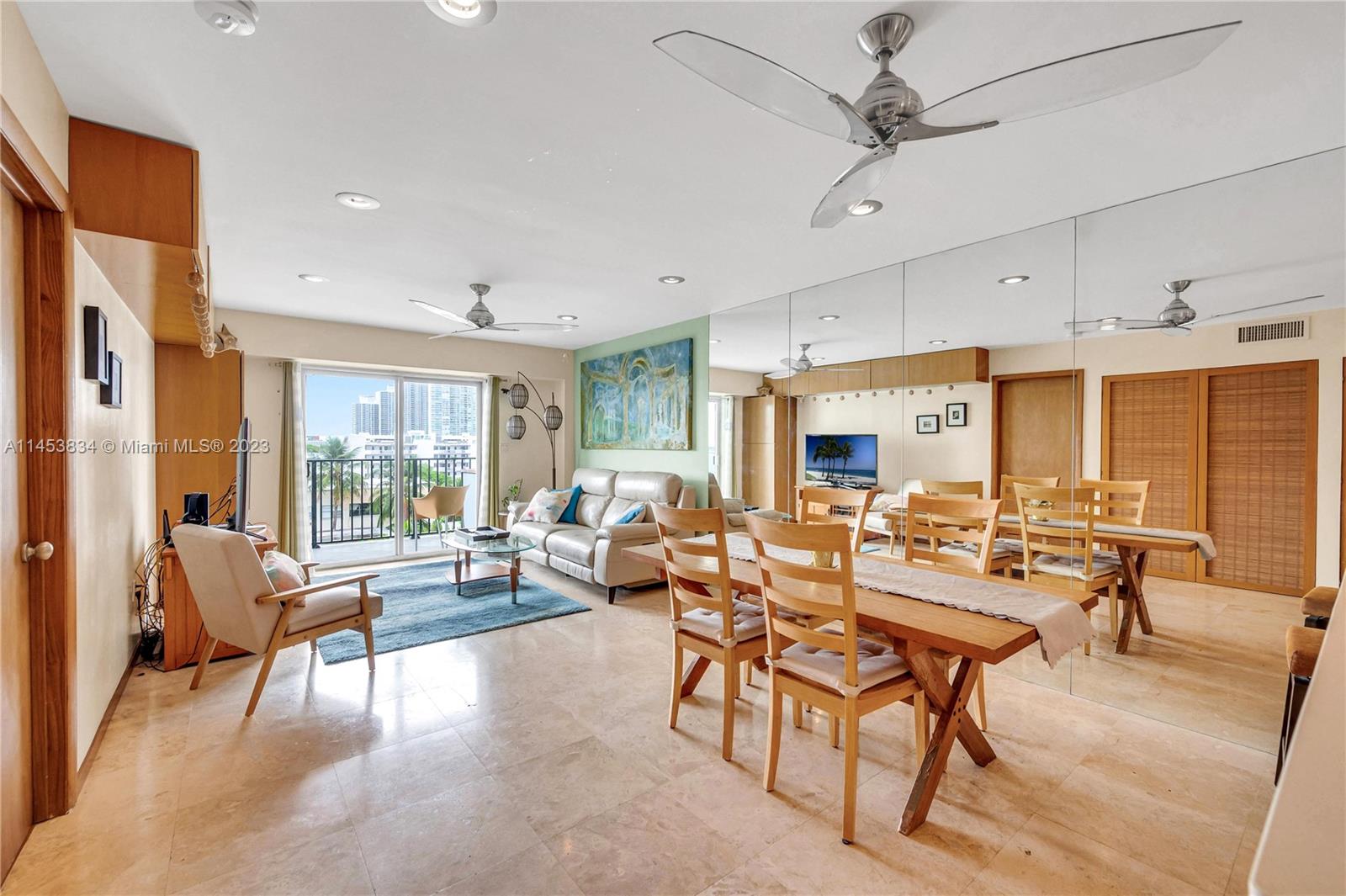 1000 Michigan Ave # 606