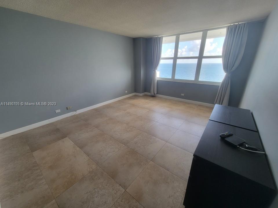 5601 Collins Ave # 1711